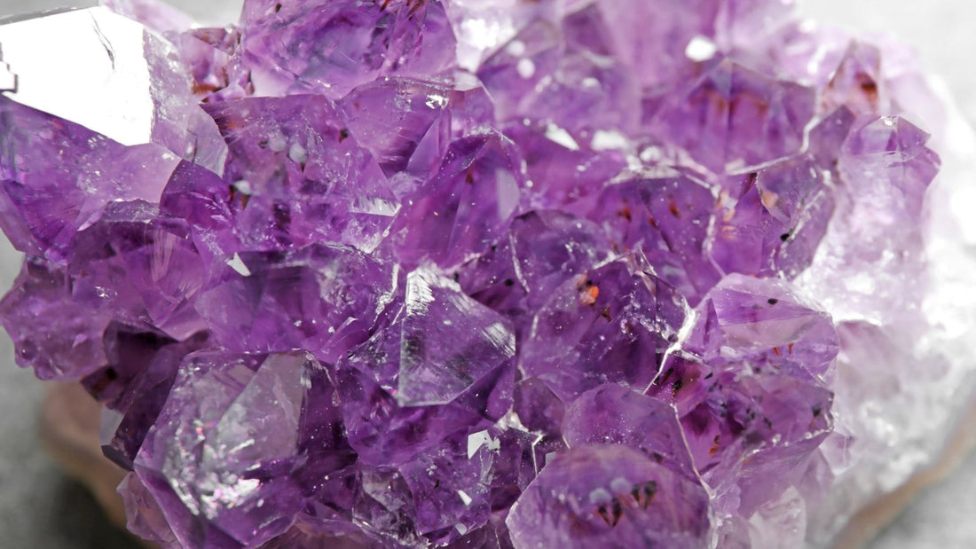 Amethyst: Glanz, Bedeutung und Wissenswertes