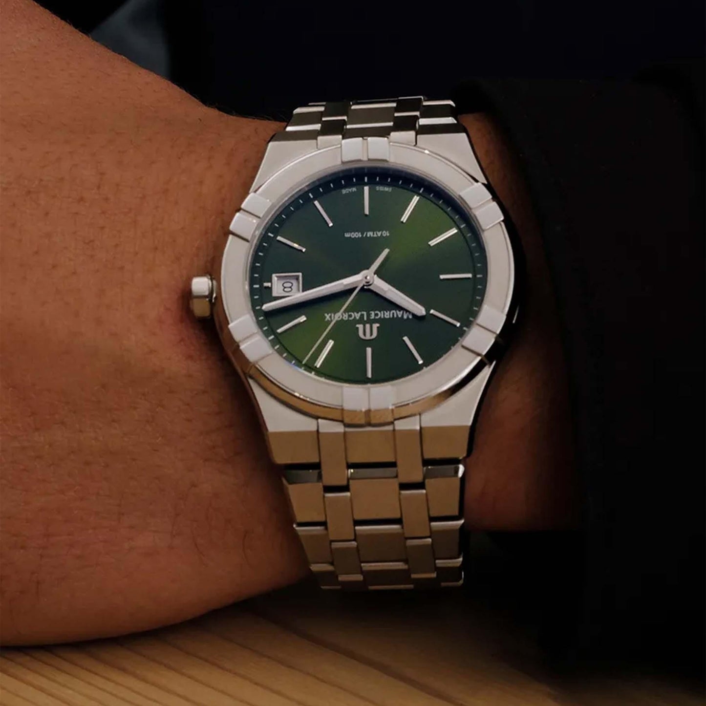 Aikon Quartz, Edelstahl von Maurice Lacroix (AI1108-SS002-630-1) Aikon Quartz, Edelstahl von Maurice Lacroix (AI1108-SS002-630-1)