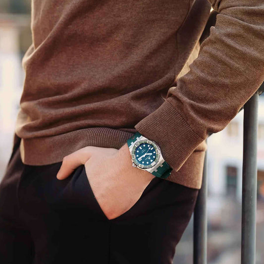 Aikon Venturer, Edelstahl von Maurice Lacroix (AI6057-SSL50-630-5)