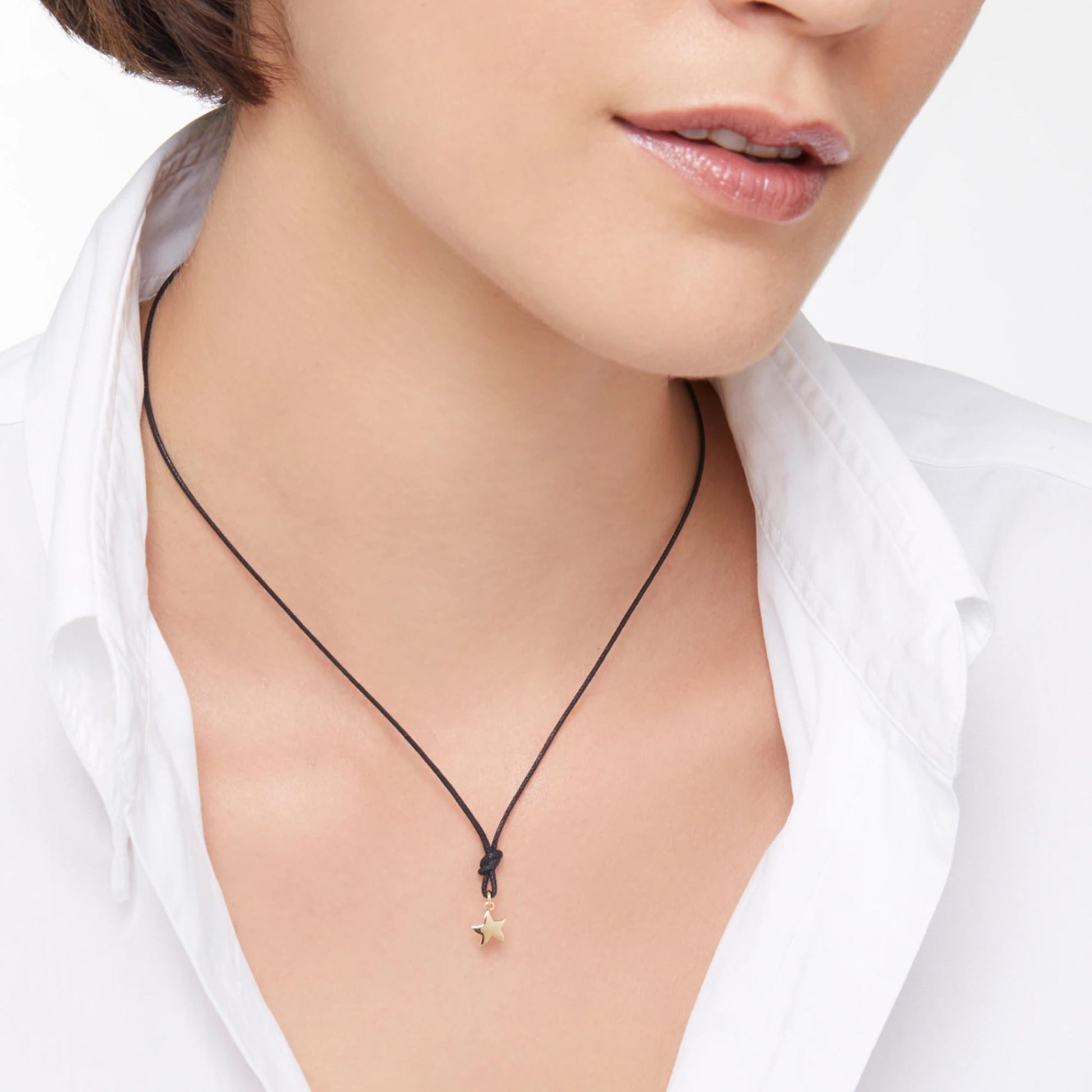 Anhänger Mini-Stellina, Gelbgold mit schwarzer Kordel von DoDo (DMC0010-STARX-000OG) online kaufen