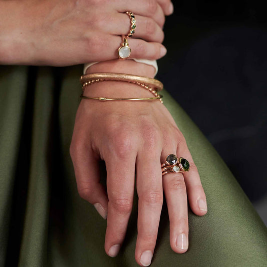 Confetti Ring, Roségold • Diamant • Saphir von Bron (8RR4894KIWI)