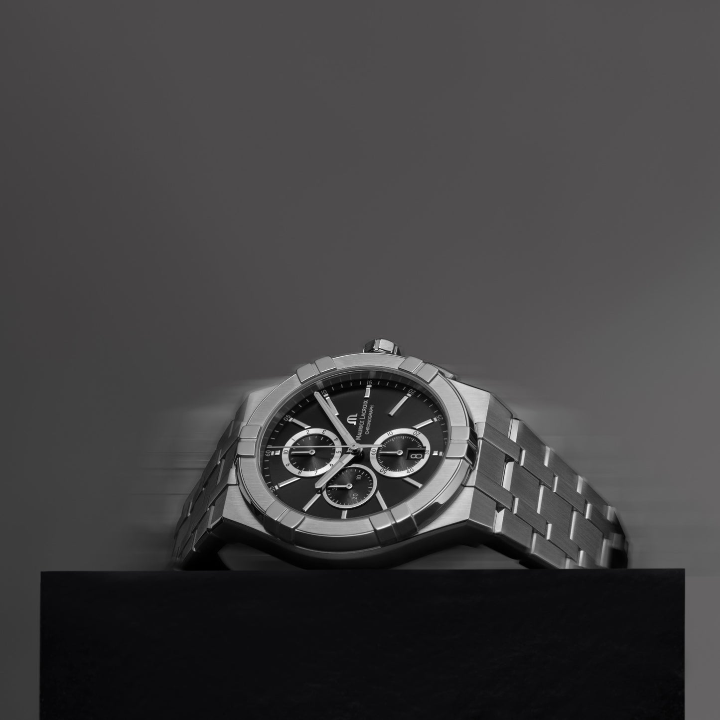 Aikon Quarz Chronograph , Edelstahl • Quarz von Maurice Lacroix (AI1118-SS002-330-1)
