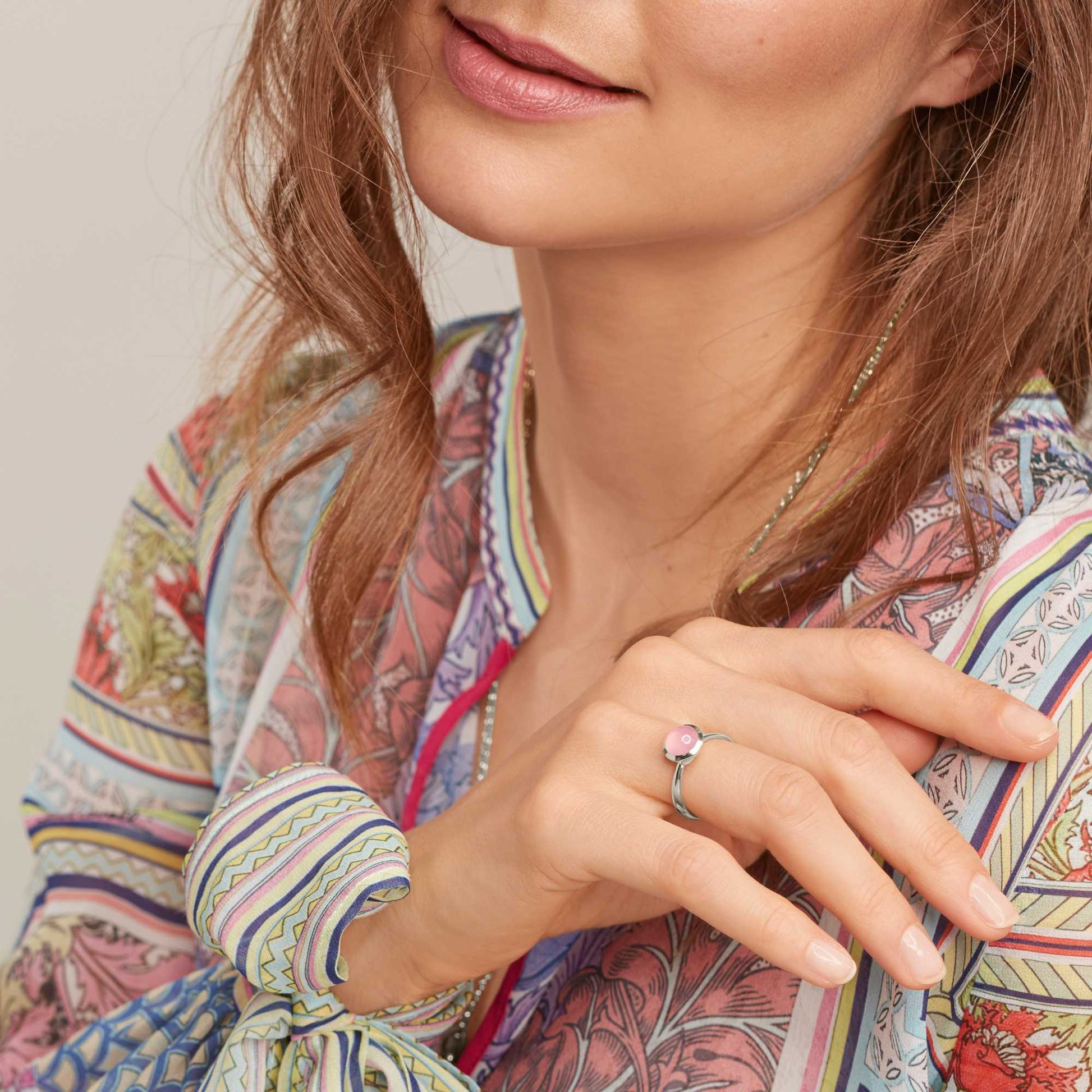 BOUTON Ring small pinker Chalcedon, Weißgold • Chalcedon von Tamara Comolli (R-BOU-s-ChPi-wg)