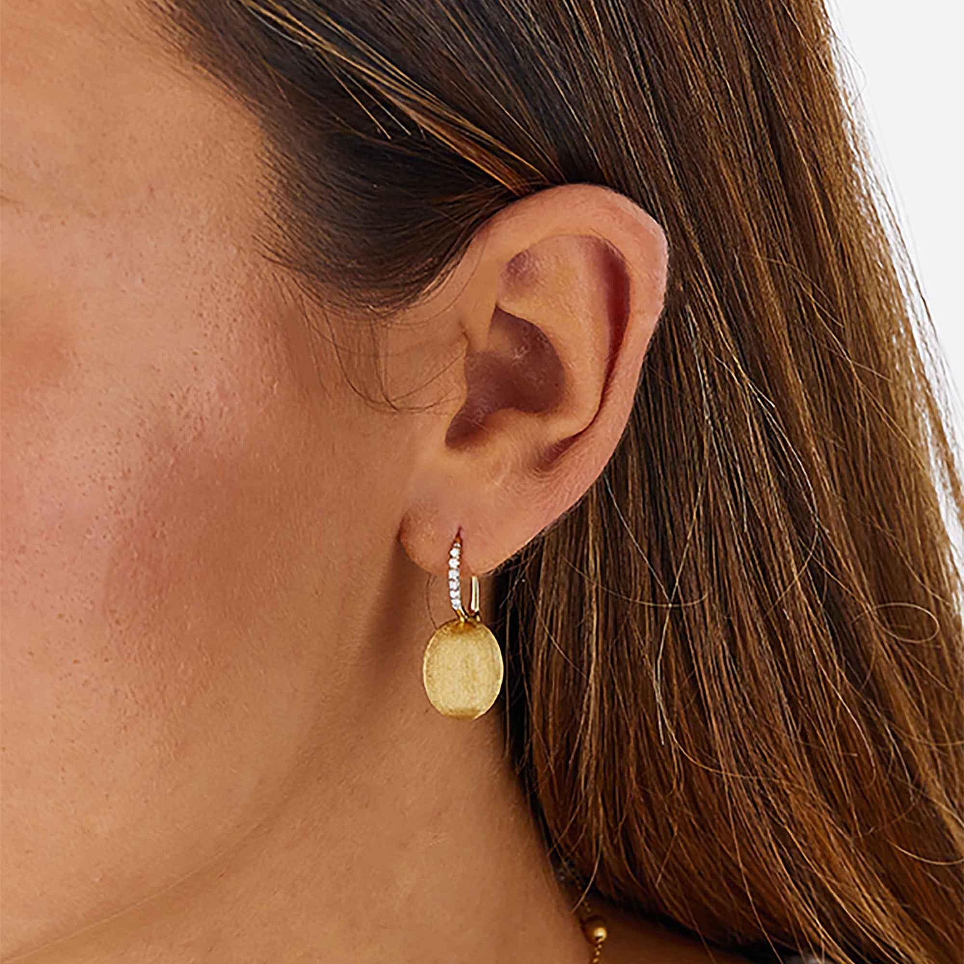 Dancing Élite Ohrhänger, Gelbgold • Diamant von Nanis (OS16-583)