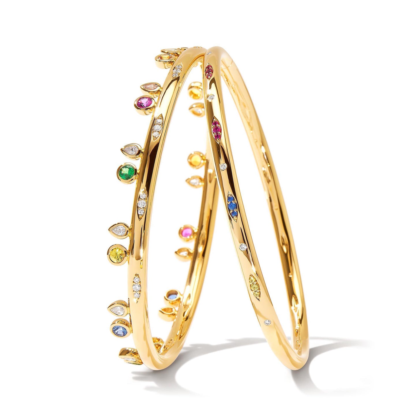 GYPSY Armspange Candy Pavé medium, Gelbgold • Diamant • Rubin • Saphir • Tsavorit von Tamara Comolli (BA-Gyp-CanP-17-yg)
