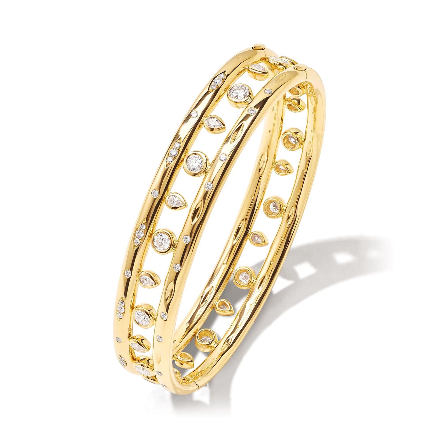 GYPSY Armspange Classic medium, Gelbgold • Diamant von Tamara Comolli (BA-Gyp-Cl-17-yg) GYPSY Armspange Classic medium, Gelbgold • Diamant von Tamara Comolli (BA-Gyp-Cl-17-yg)