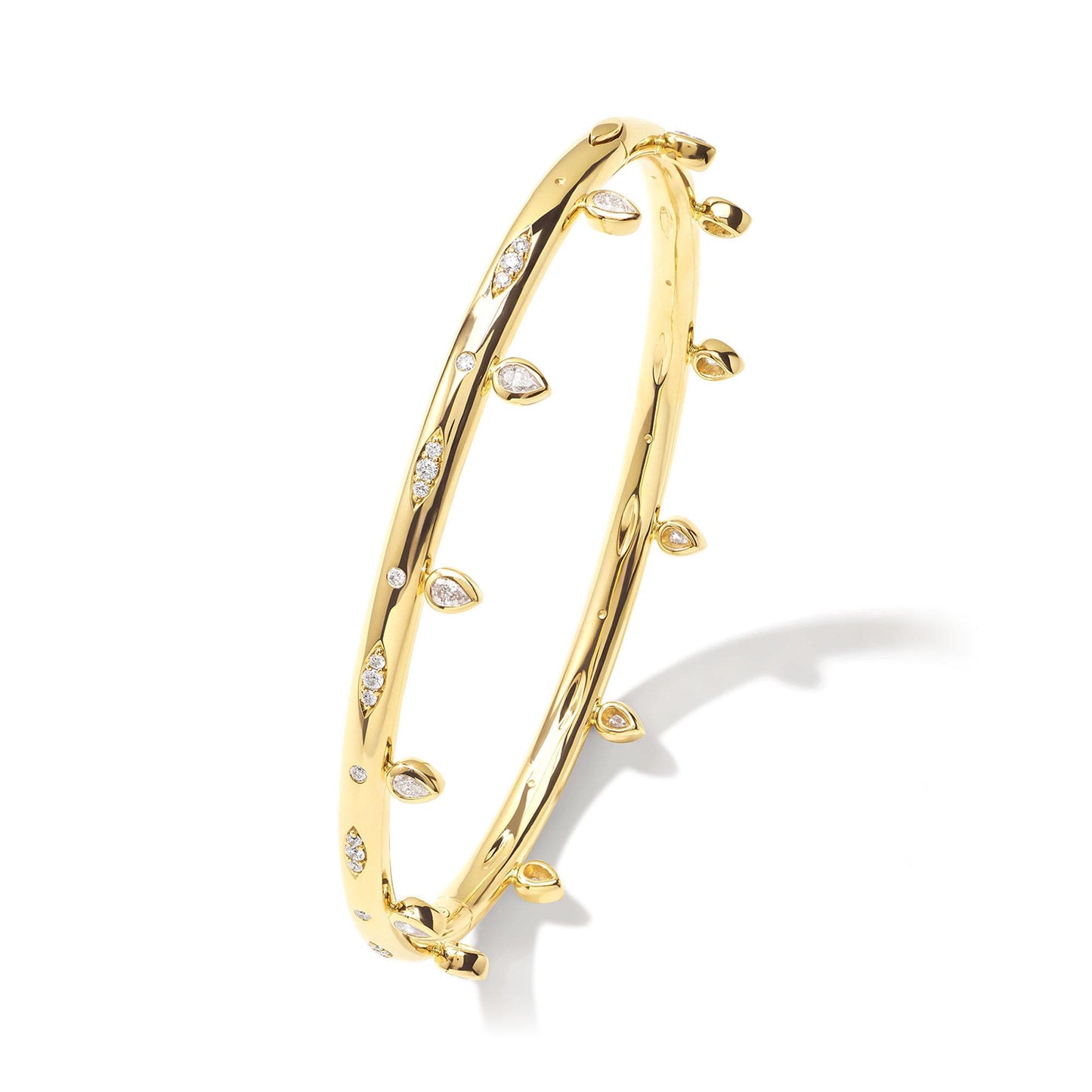 GYPSY Armspange Drop medium, Gelbgold • Diamant von Tamara Comolli (BA-Gyp-Dr-17-yg) GYPSY Armspange Drop medium, Gelbgold • Diamant von Tamara Comolli (BA-Gyp-Dr-17-yg)