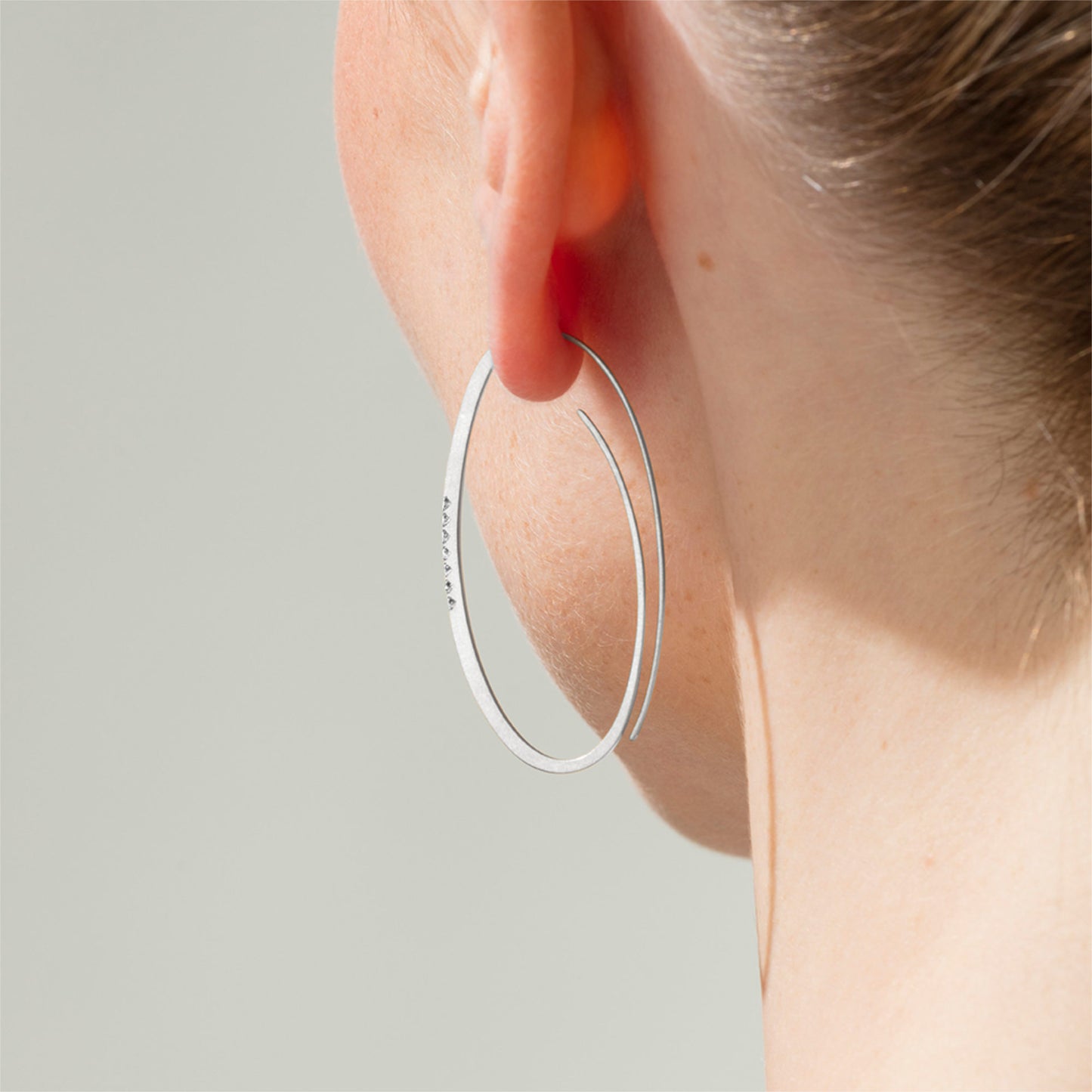 Linear Brillant Creolen , Platin • Diamant von Niessing (N364912-7br-pt)