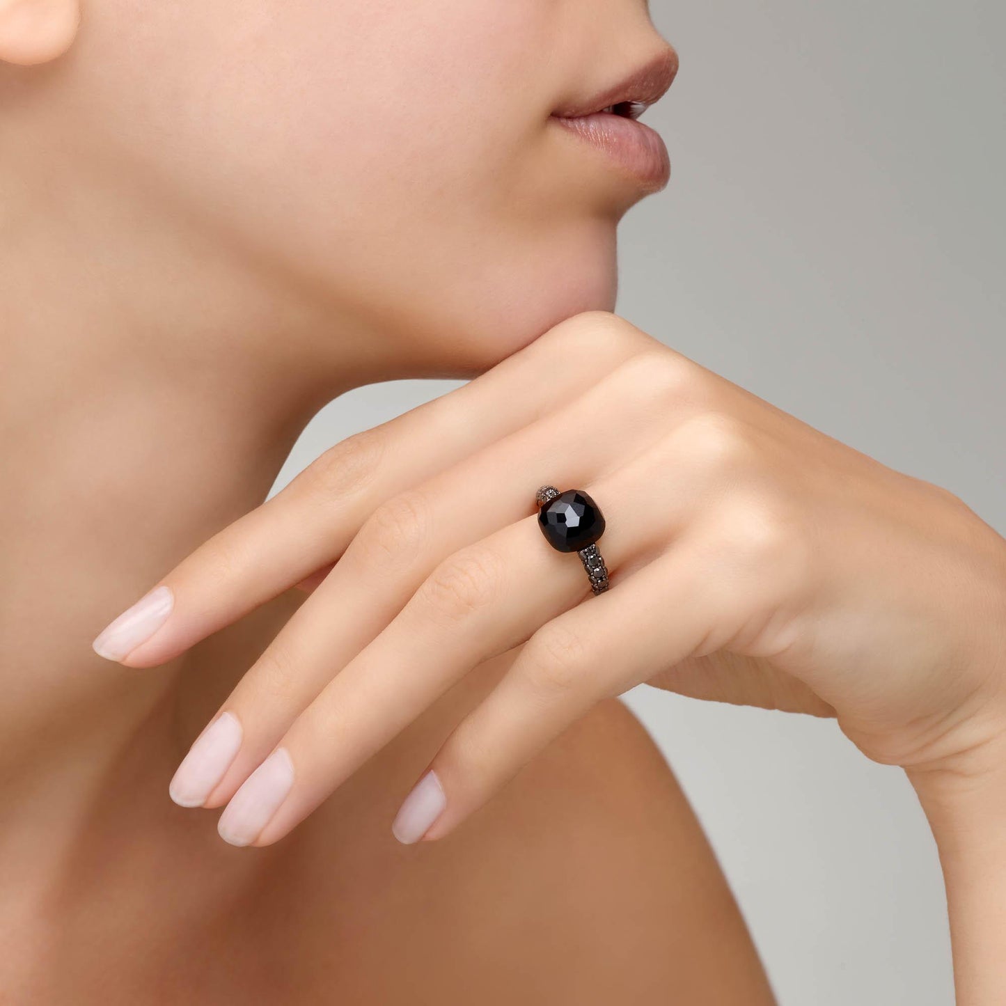 Ring Capri, Roségold • Diamant • Onyx von Pomellato (PAB1040O7000DBKON) Ring Capri, Roségold • Diamant • Onyx von Pomellato (PAB1040O7000DBKON)