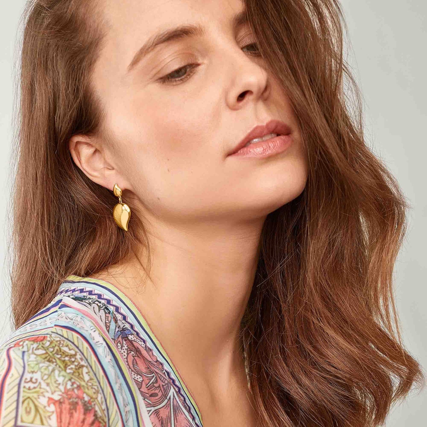 SIGNATURE Wave 2 Tropfenelemente Ohrhänger, Gelbgold von Tamara Comolli (E-Sig-Wave-2-yg)