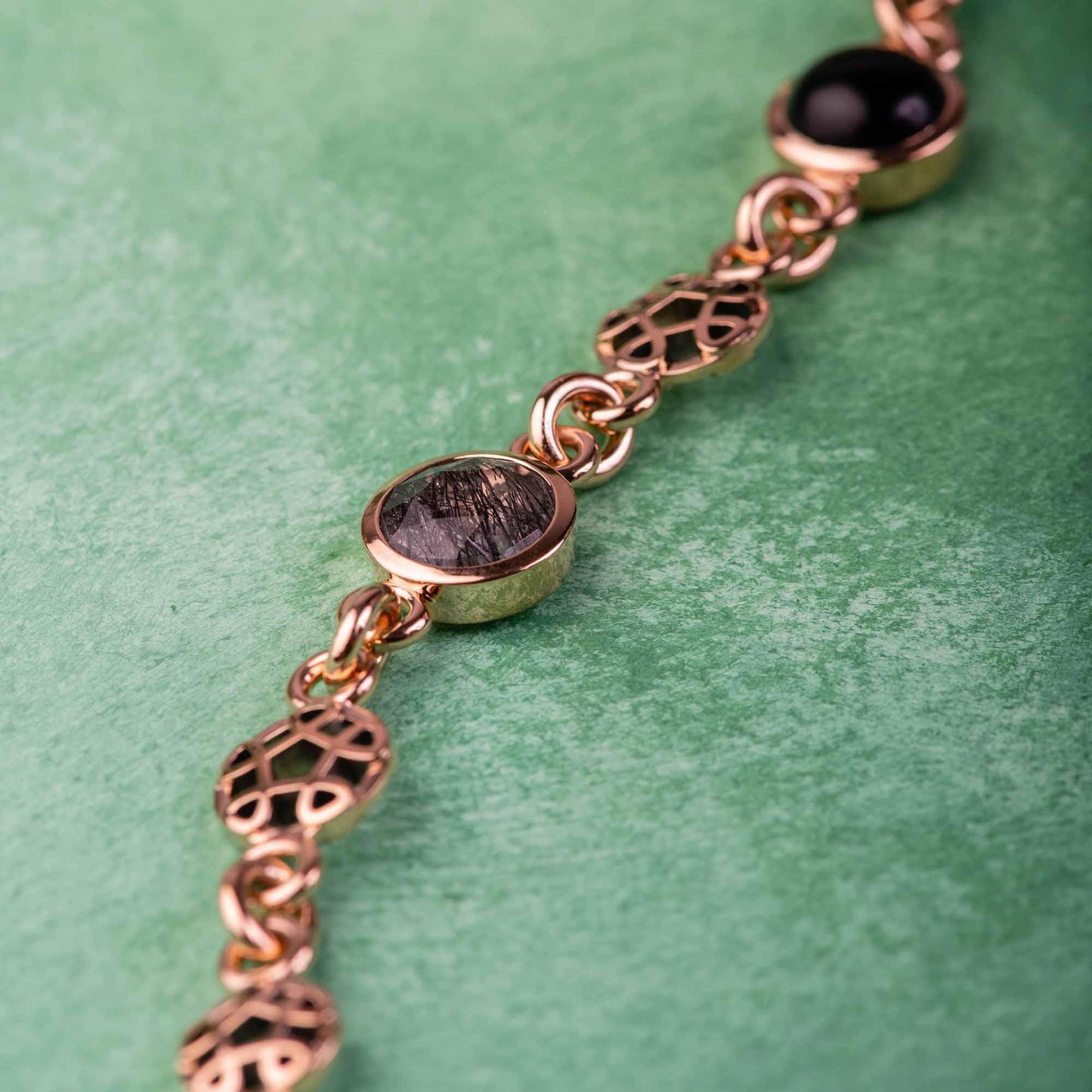 Toujours Ajour Armband, Roségold • Edelsteine von Bron (8AR4022MIX01)