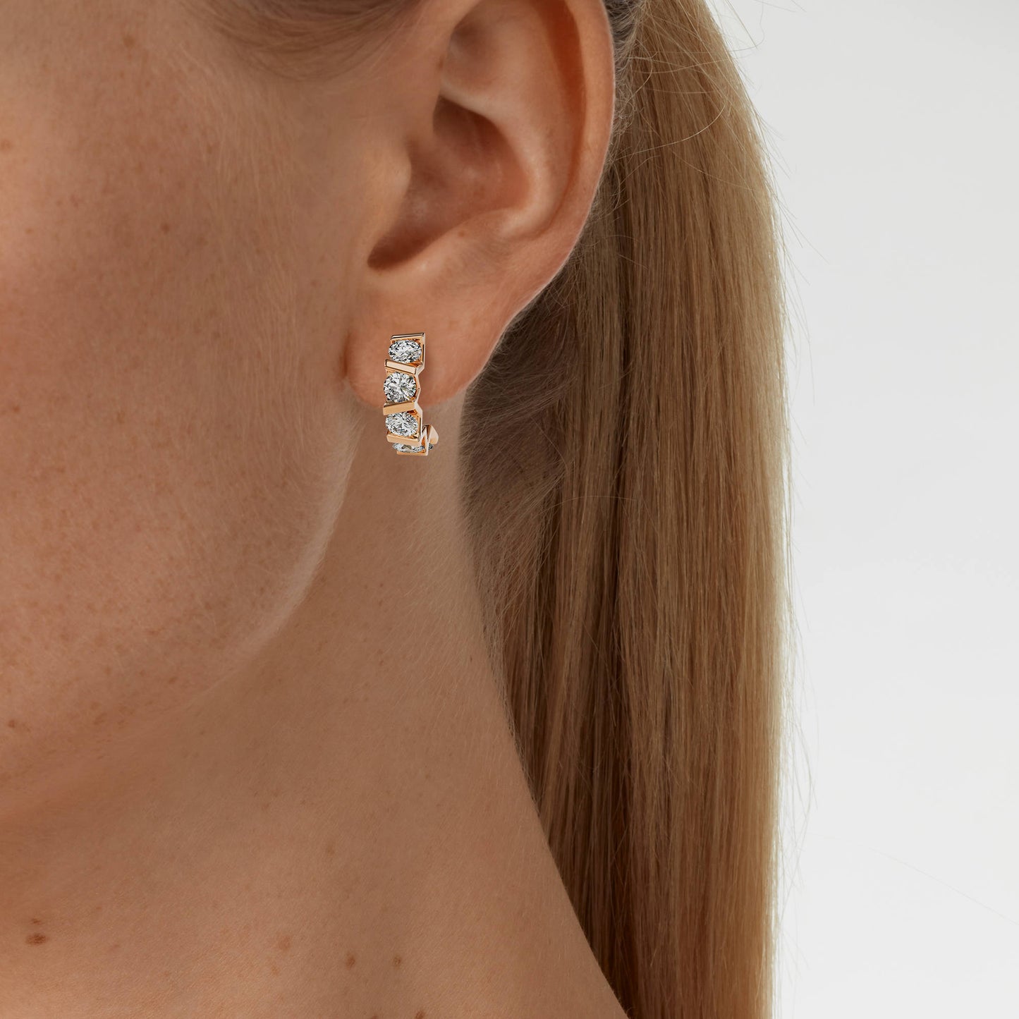Vivida Creolen von Niessing (N404975-4mm-10x-0.23ct-cr)