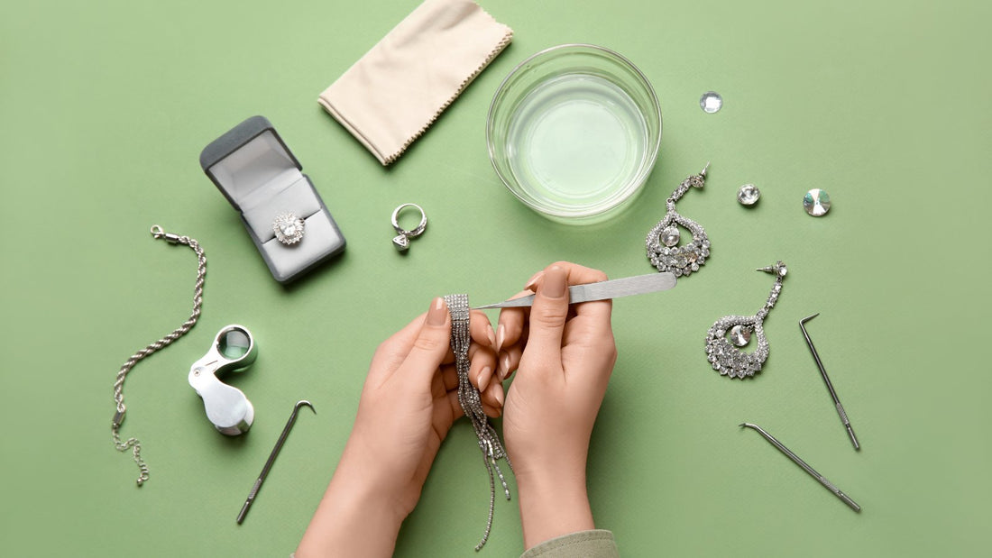 Fachgerechte Reinigung, Pflege und Aufbewahrung von Schmuck