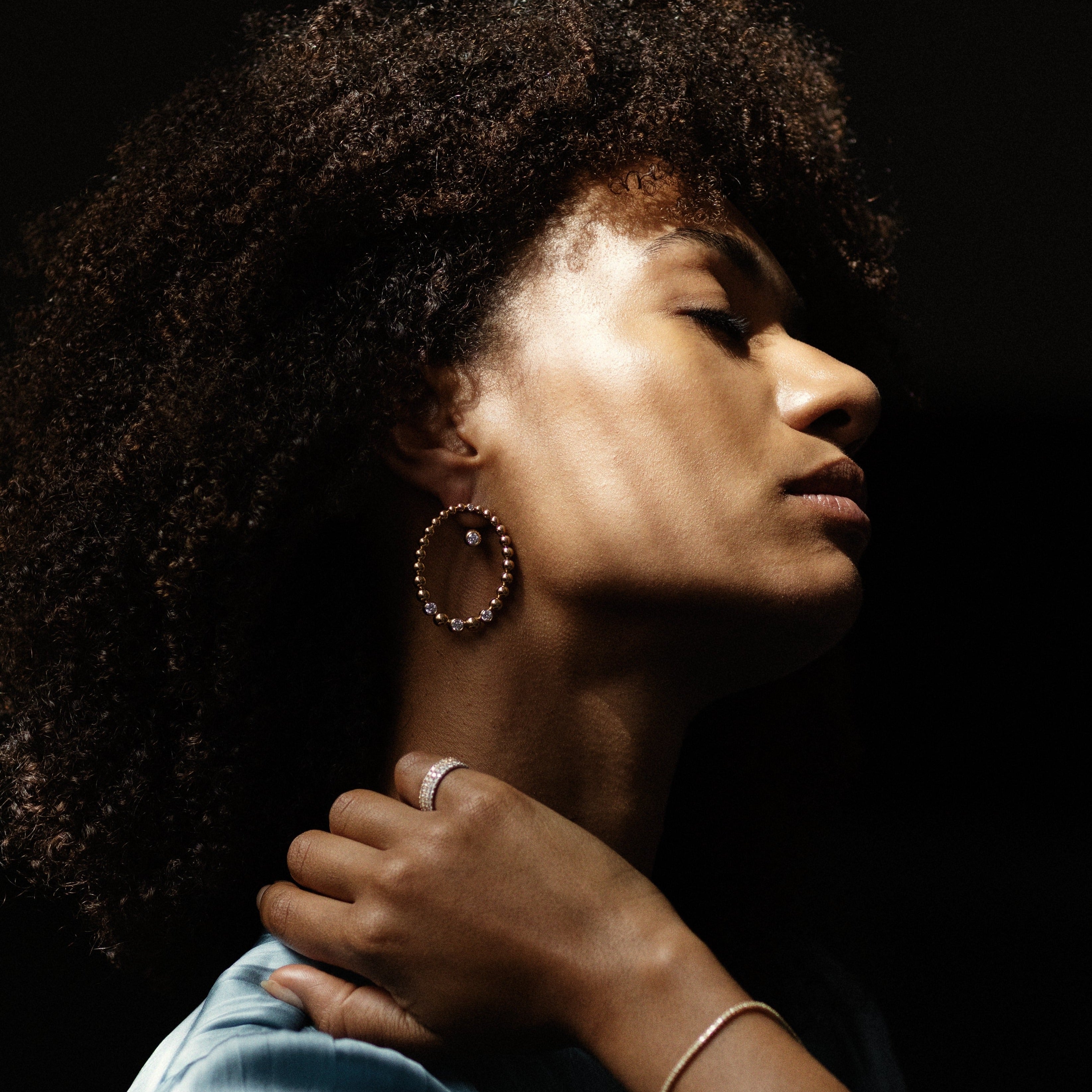 Olivia Creolen in  von The Good Bling Berlin