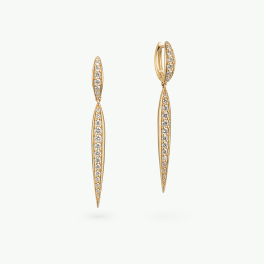 Roxanne Ohrstecker in Gelbgold von The Good Bling Berlin