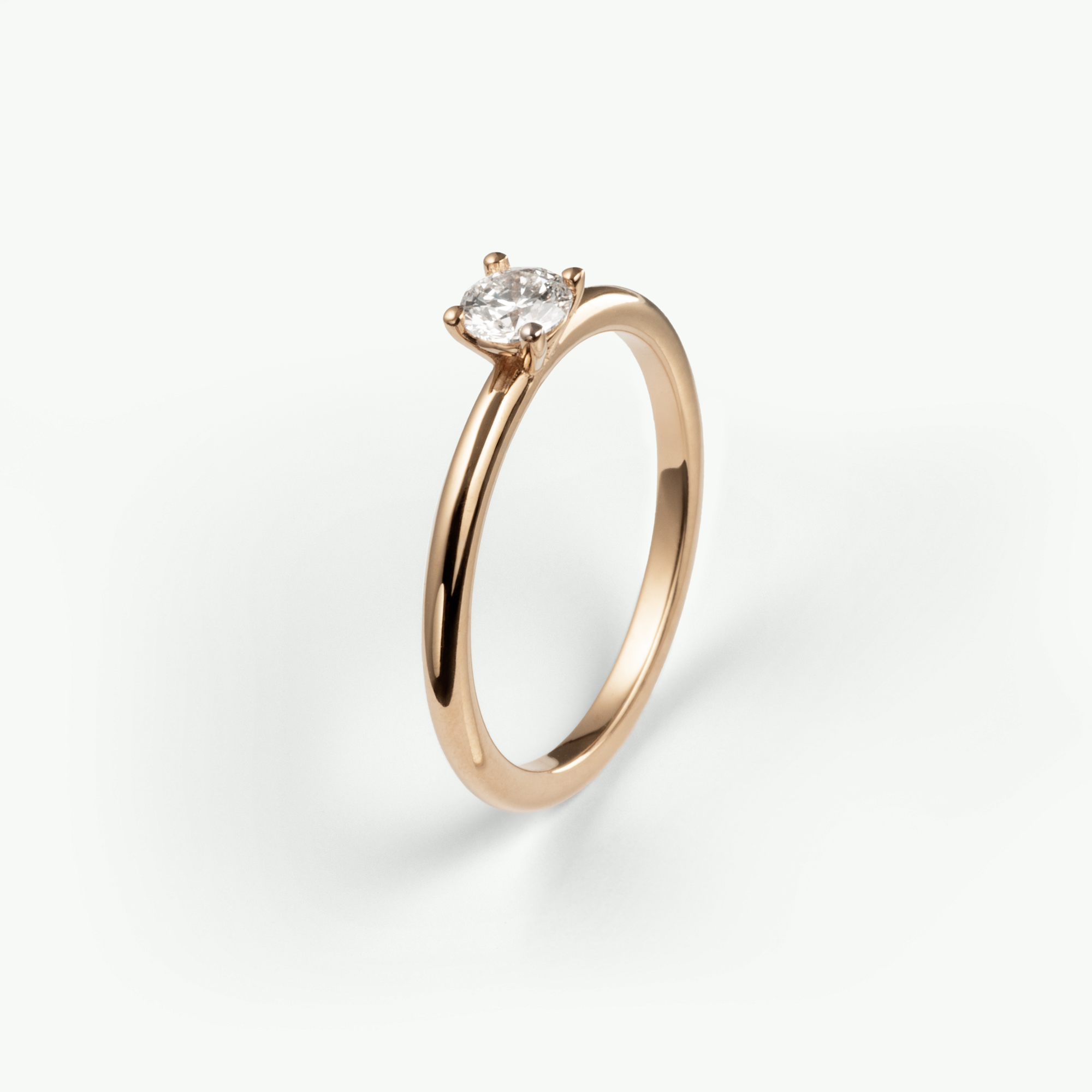Bella Ring aus recyceltem Gold mit Labordiamanten - Luxusschmuck aus Berlin von The Good Bling