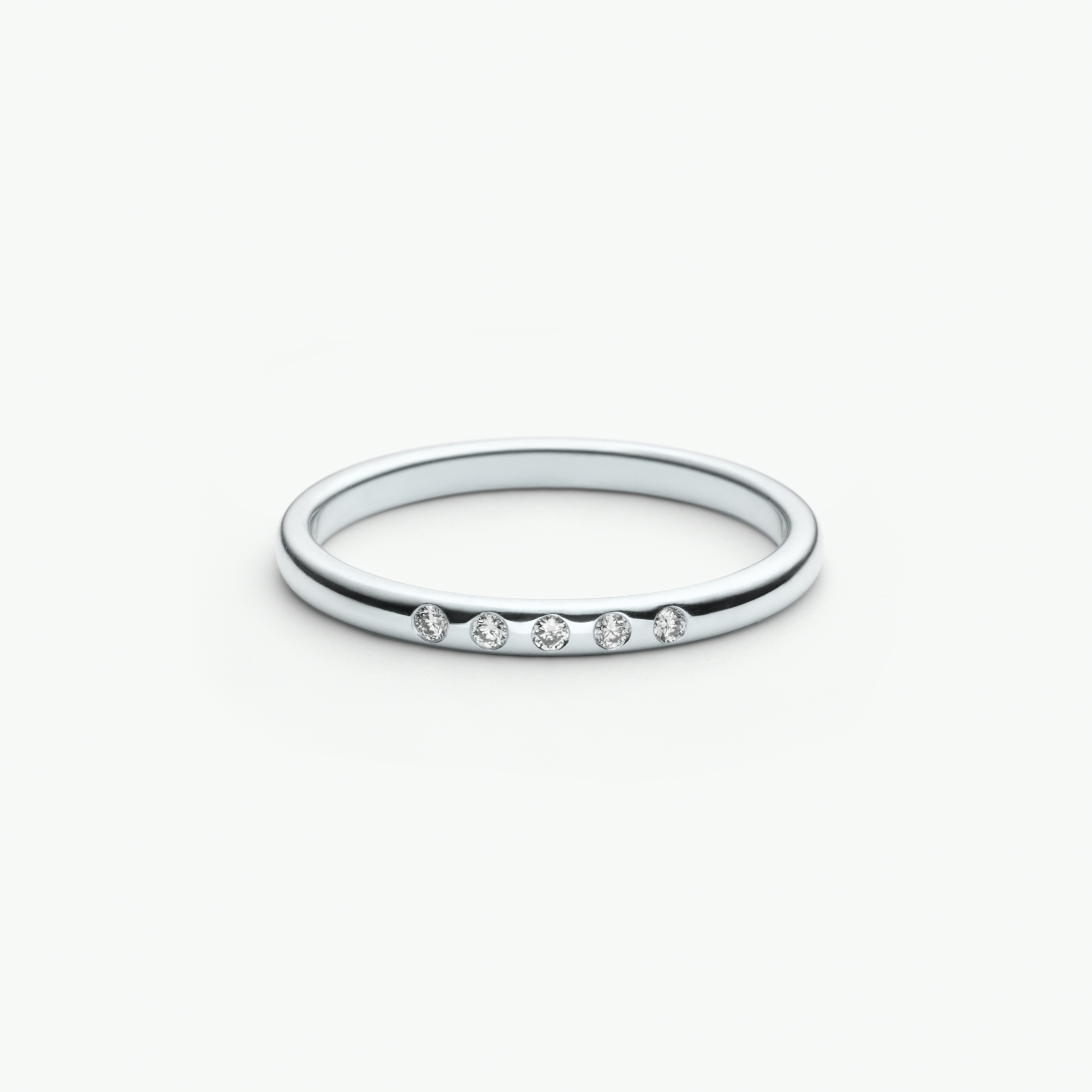 Kim Ring aus recyceltem Gold mit Labordiamanten - Luxusschmuck aus Berlin von The Good Bling