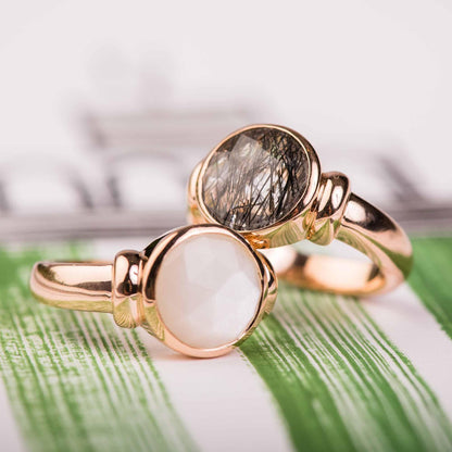 Toujours Ajour Ring, Roségold • Mondstein von Bron (8RR4876MWB)