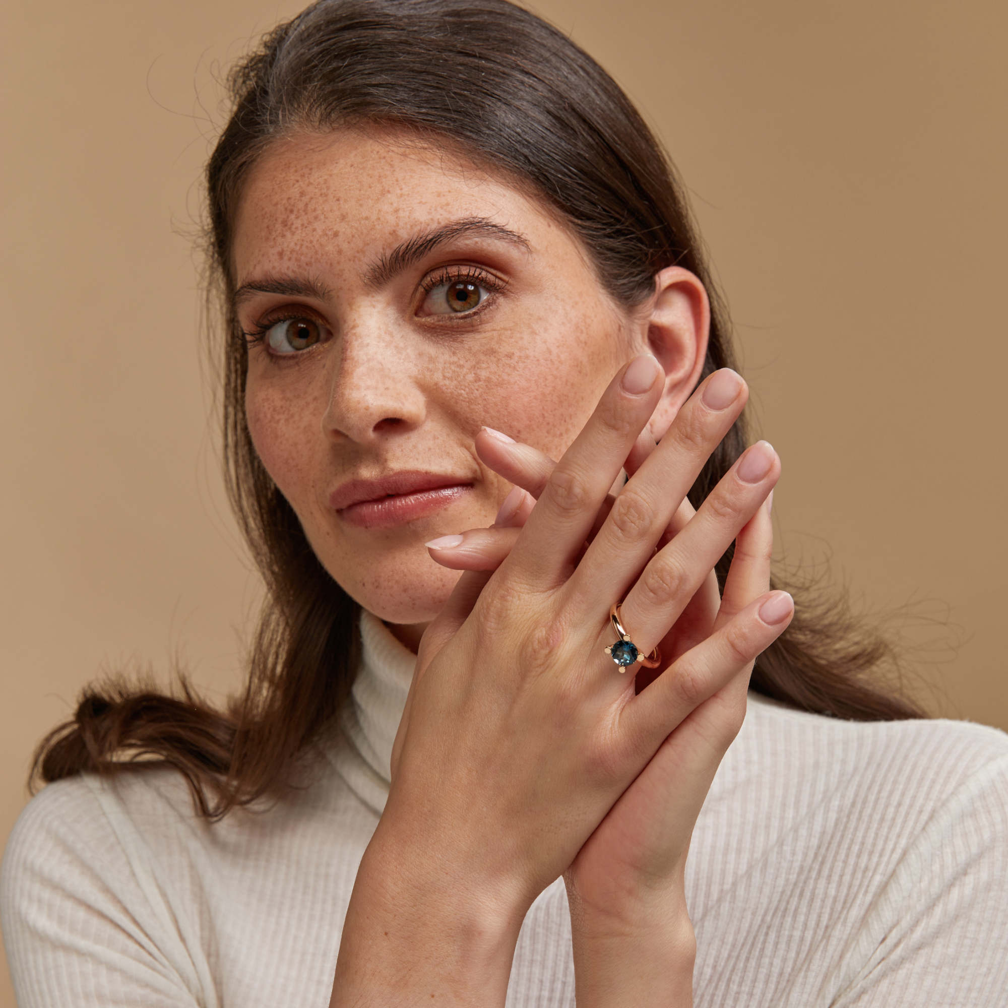 Bron Phlox Ring (8RR4531TL-1) aus Roségold mit Topas