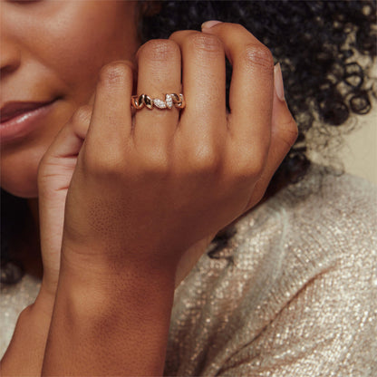 Bron Poppy Ring (8RR4933BR2) aus Roségold mit Diamant