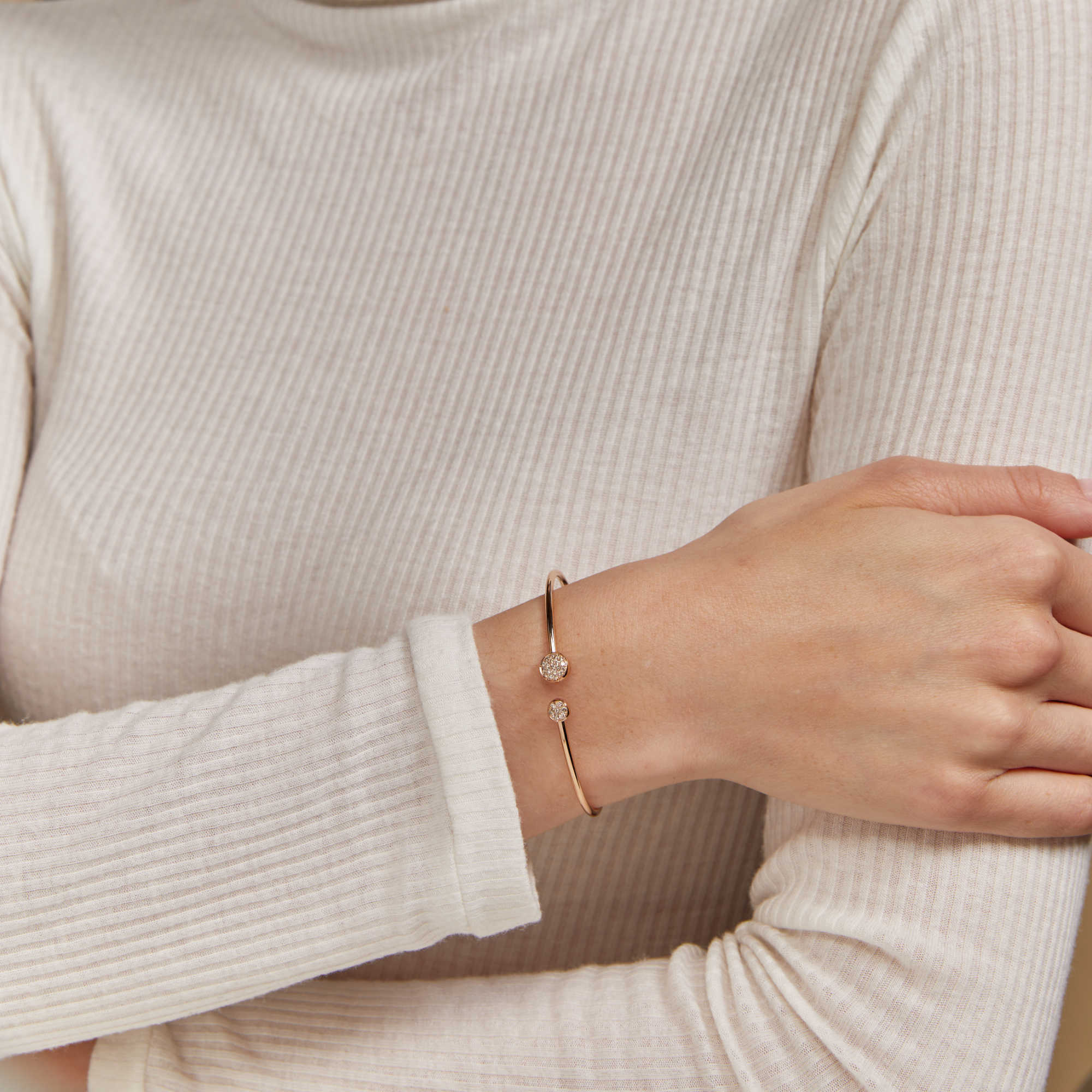 Bron Reflex Armreif (7AR4024CBR) aus Roségold mit Diamant