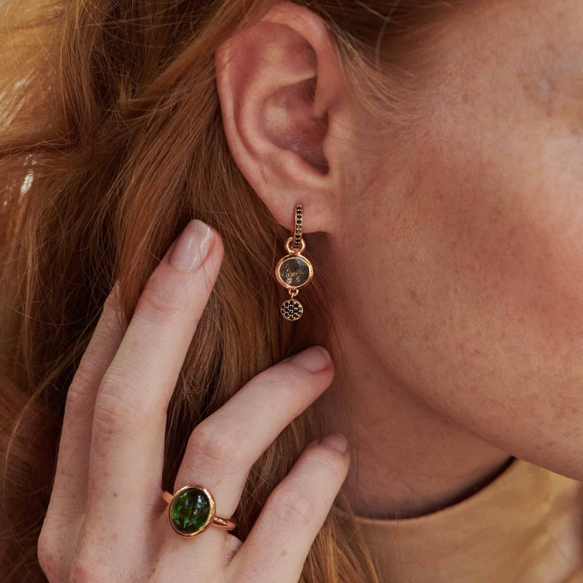 Bron Sushi Ohrschmuck (8OR4861QBBZK) aus Roségold mit Rutilquarz und Saphir