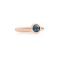 Bron Sushi Ring (8RR4773TL) aus Roségold mit Topas