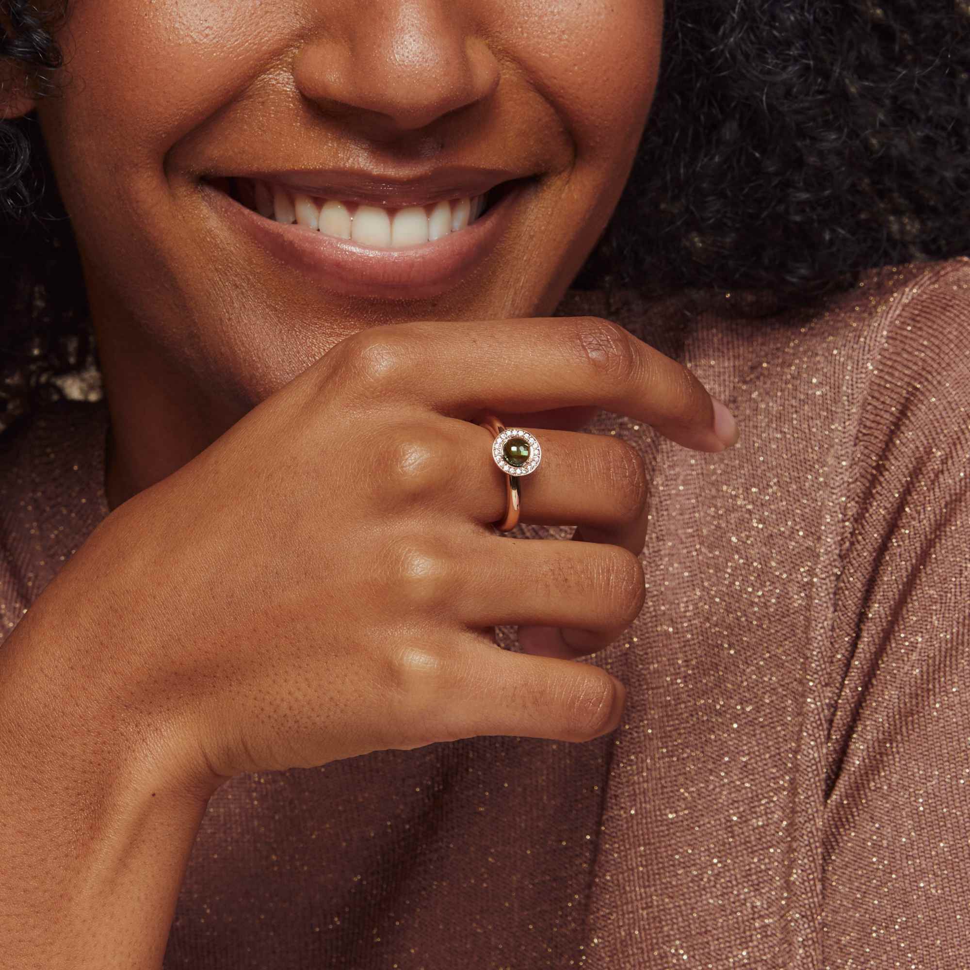 Bron Sushi Ring (8RR4931PECBR) aus Roségold mit Diamant und Peridot
