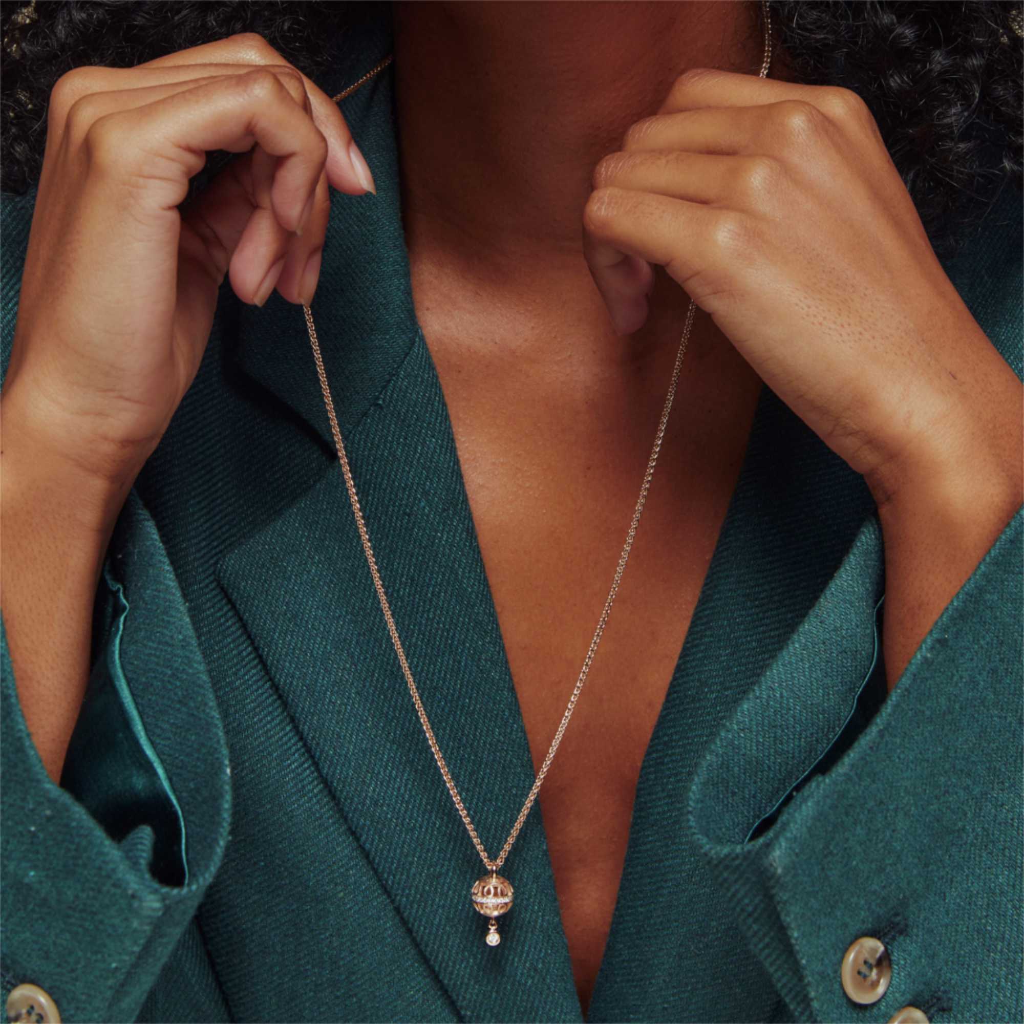 Bron Toujours Ajour Anhänger (8HR3448MBR) aus Roségold mit Diamant