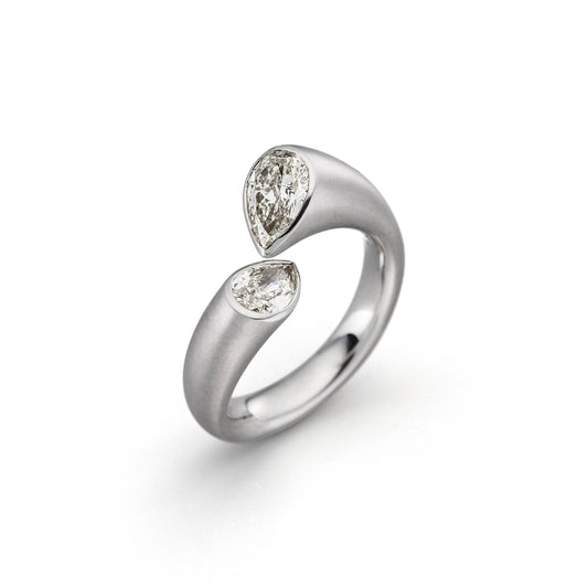 CALLA Designer-Ring, Weißgold • Diamant von Schaffrath (218_CALTR_01_WW)