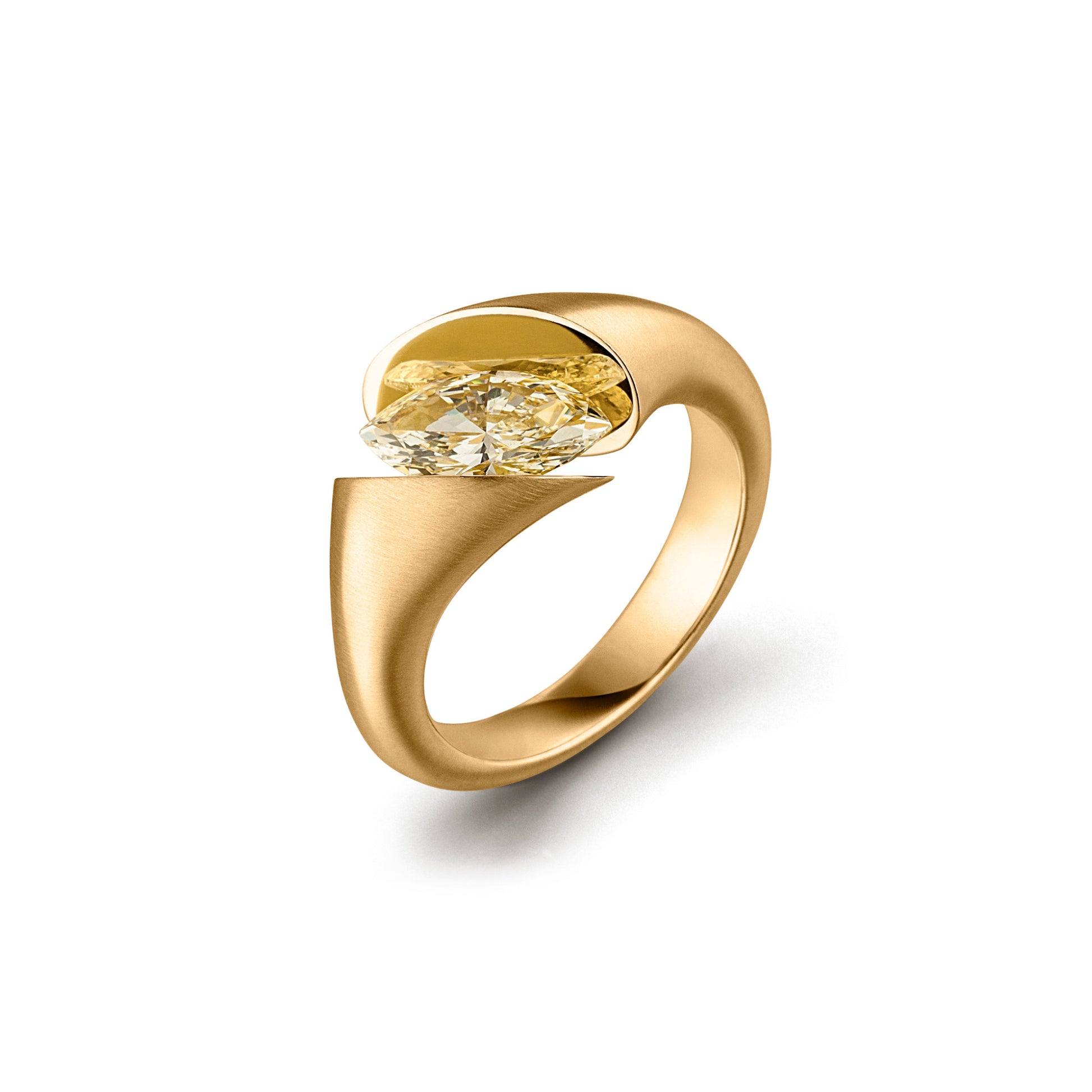 CALLA Ring, Gelbgold • Diamant von Schaffrath (118_CALLF_50_GG)