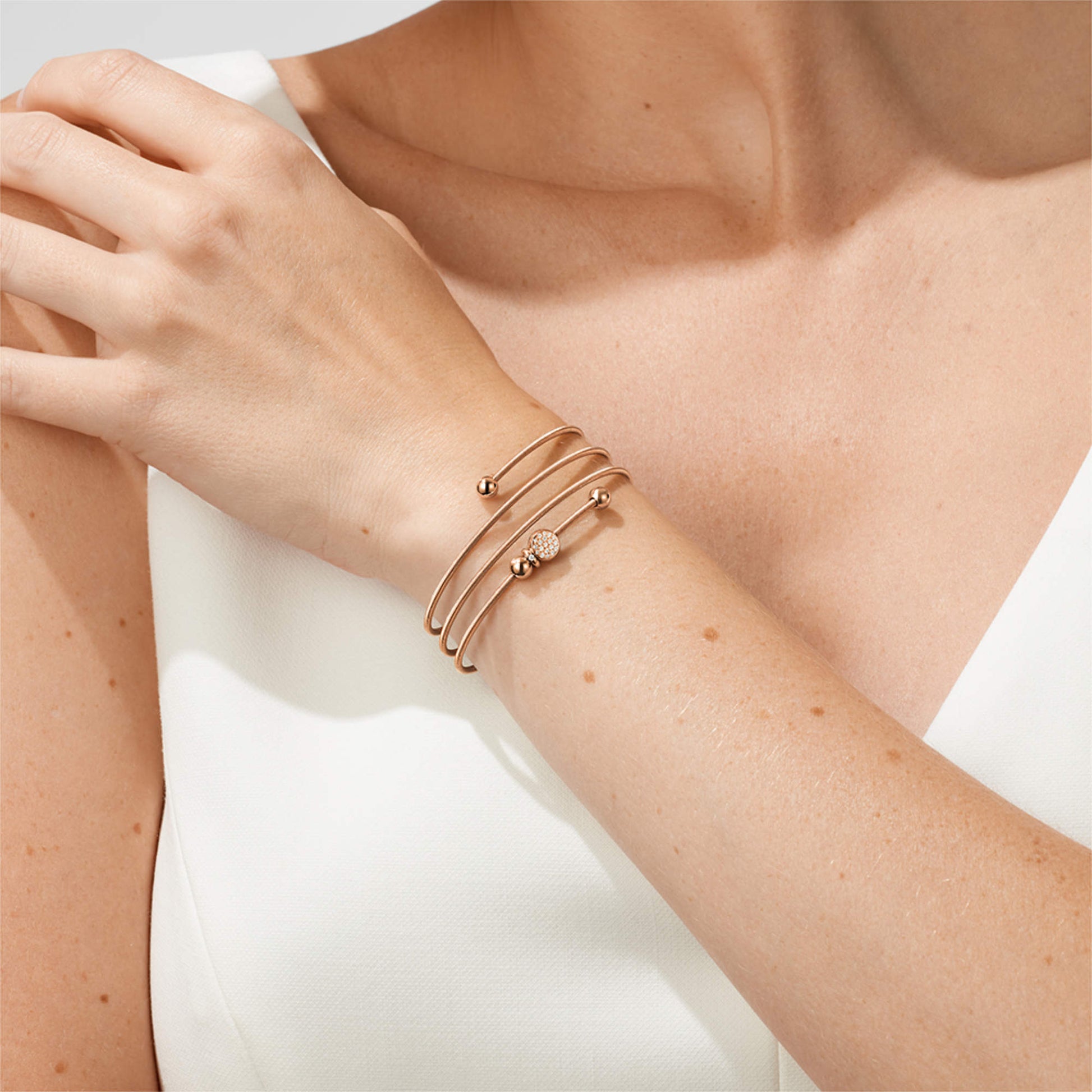 Colette C Kugel Hold Anhänger von Niessing (N372906-1br-cr)