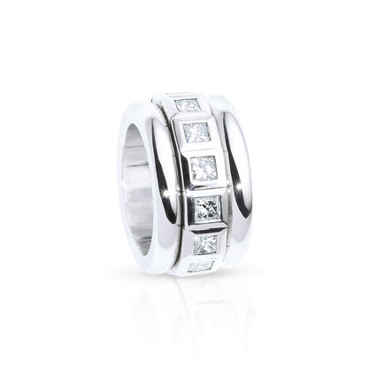 CURRICULUM VITAE Ring Weiße Diamanten, Weißgold • Diamant von Tamara Comolli (R-CV77-14-PrL-wg)