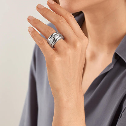 CURRICULUM VITAE Ring Weiße Diamanten, Weißgold • Diamant von Tamara Comolli (R-CV77-14-PrL-wg)