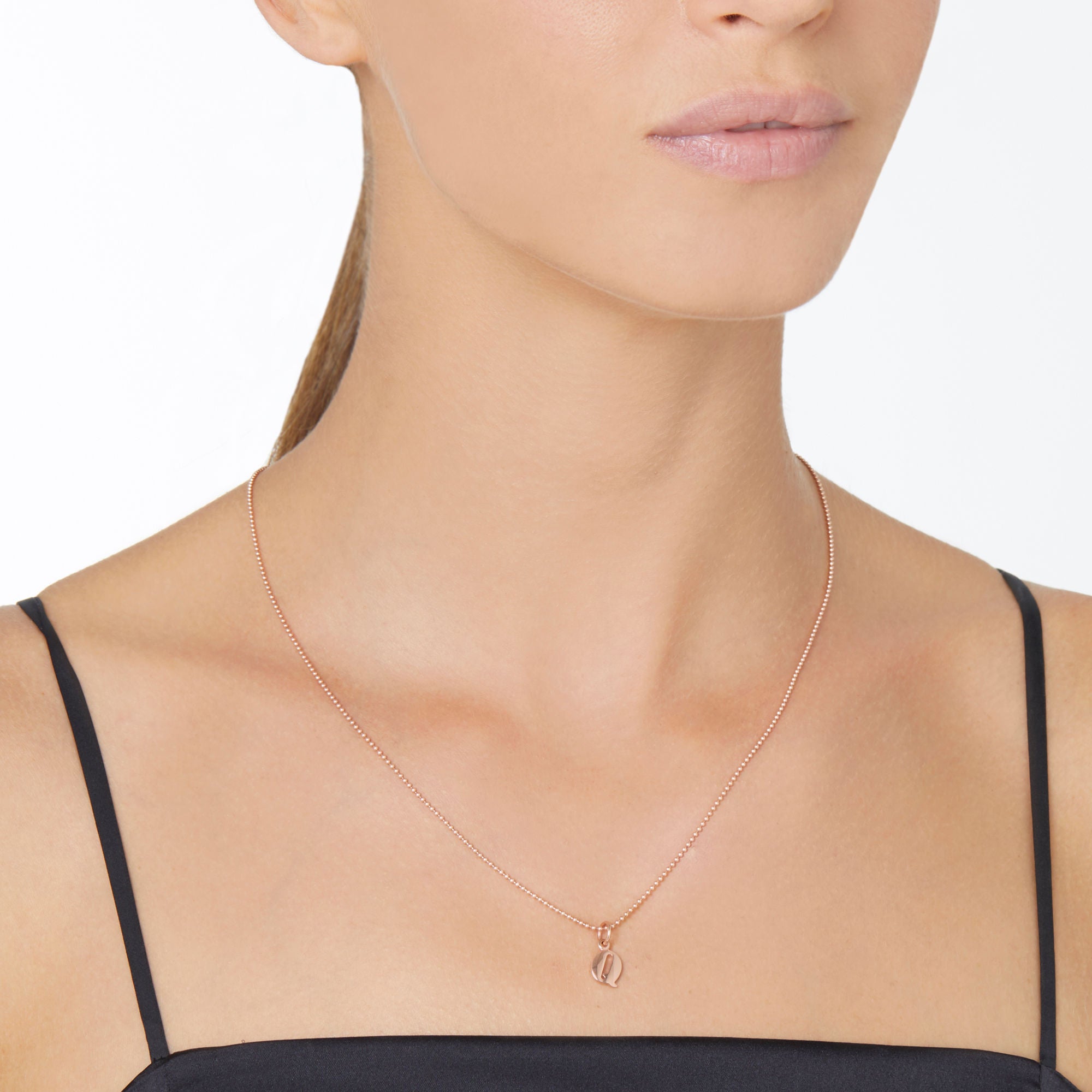 DoDo Anhänger Buchstabe Q (DMB2020-LETQL-0009R) aus Roségold