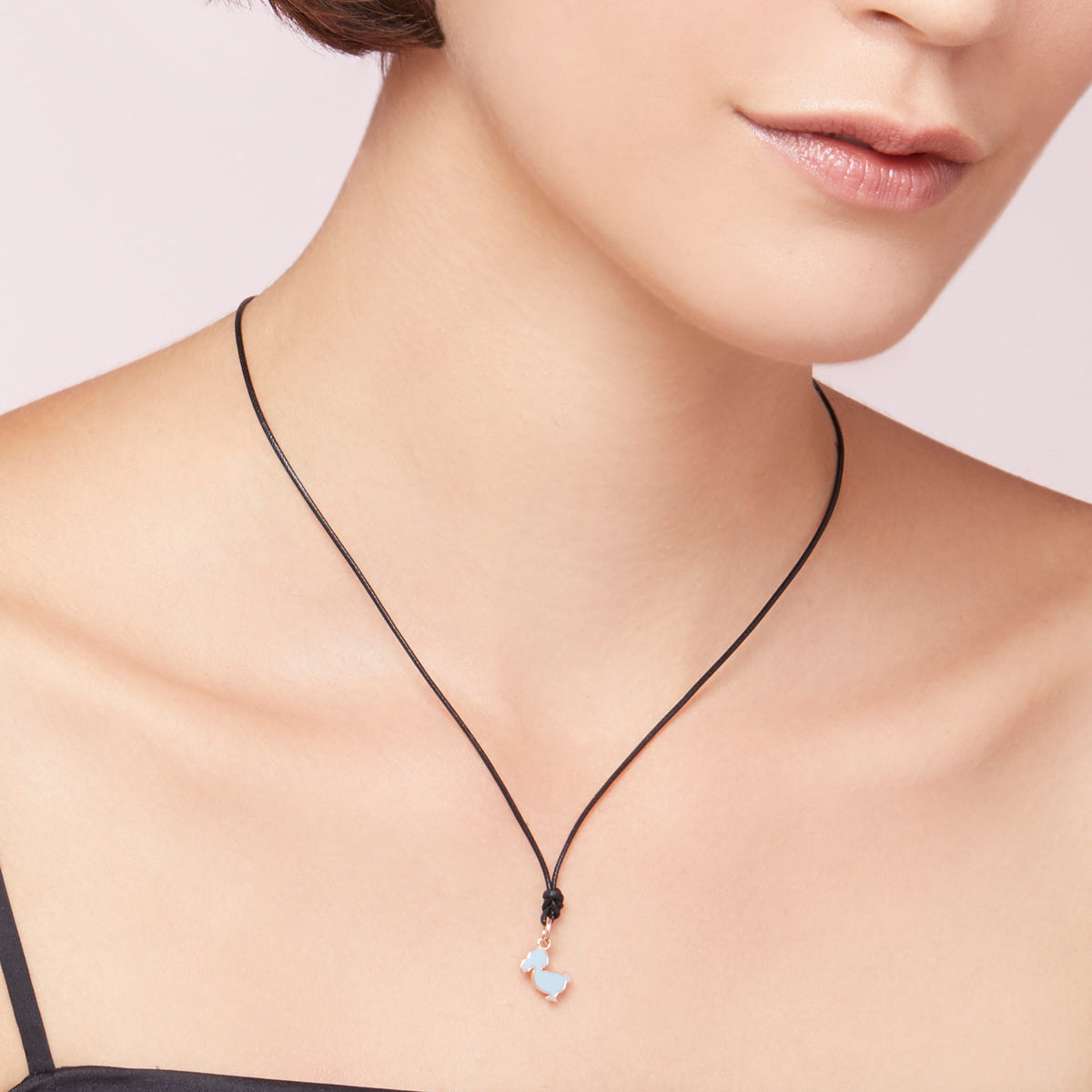 DoDo Anhänger Junior (DMB5002-JUNIS-EAZ9R) aus Roségold mit Emaille