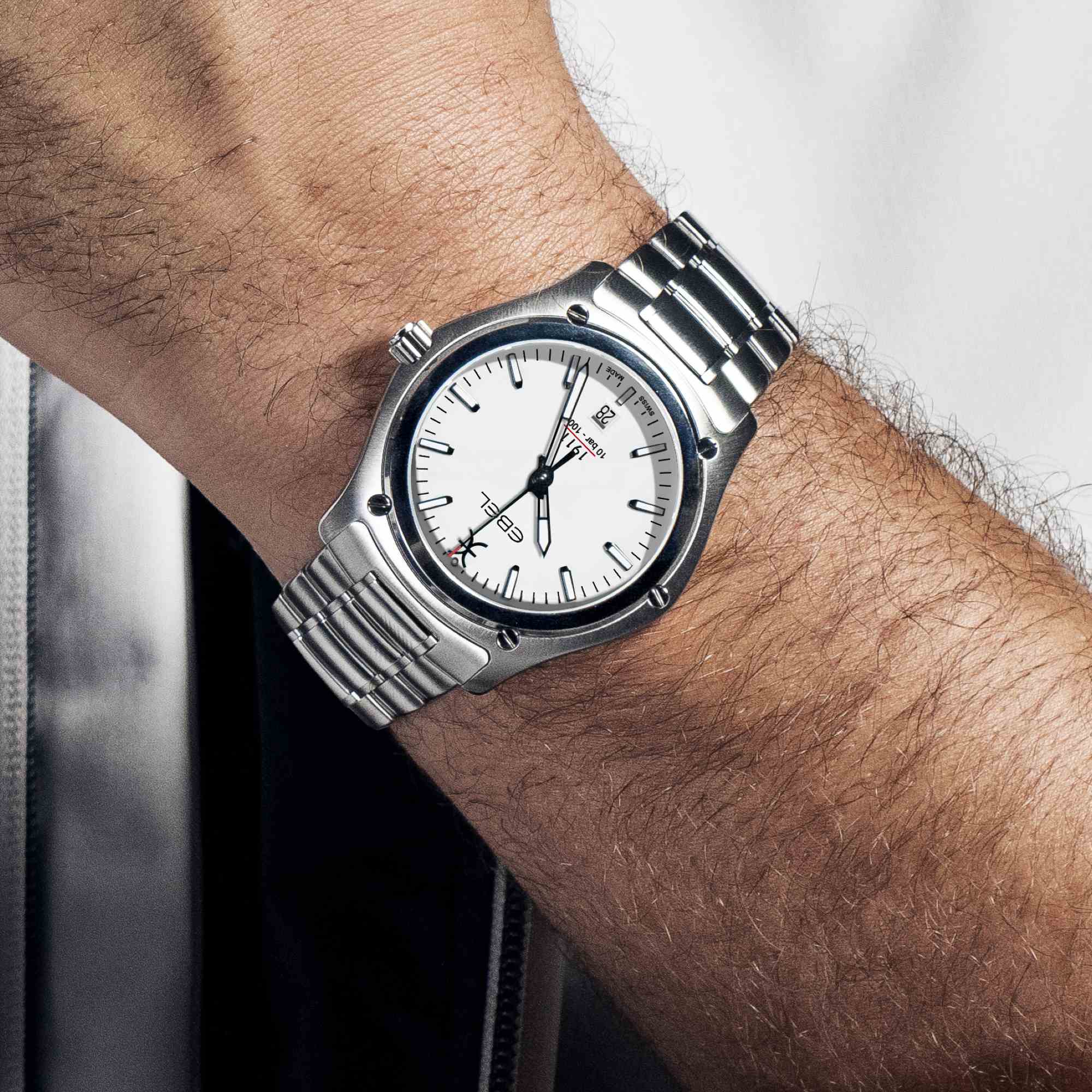 EBEL 1911 (1216607) aus Edelstahl mit Perlmutt