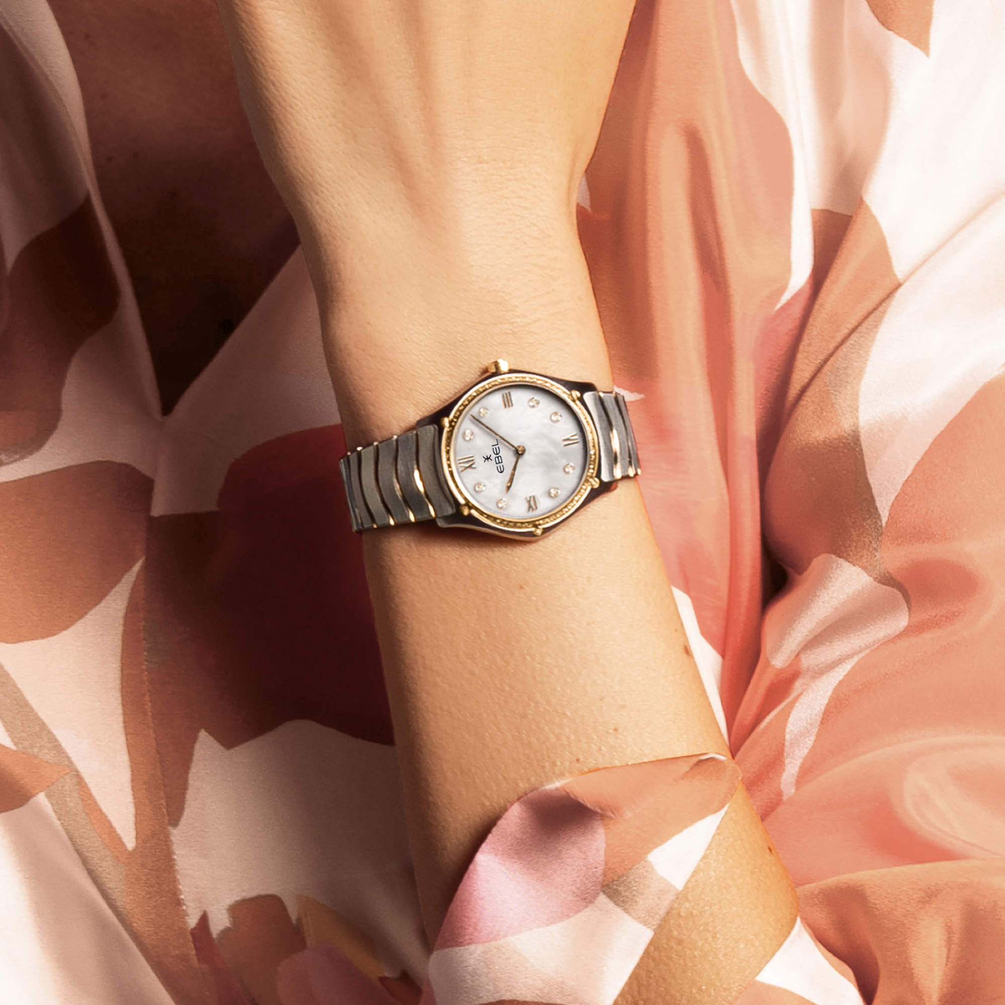EBEL Sport Classic Lady (1216512A) aus Gelbgold, Edelstahl mit Diamant und Perlmutt