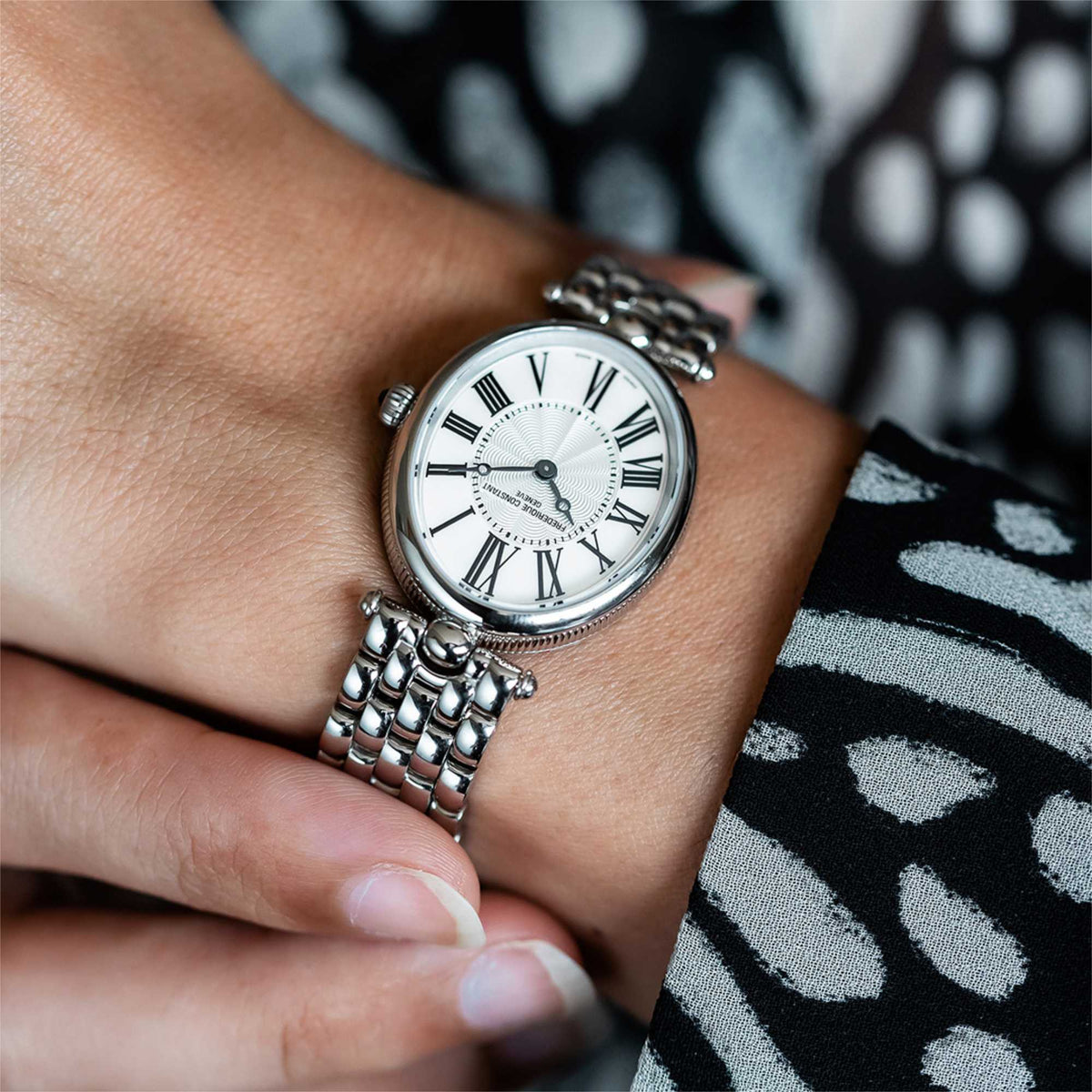 Frederique Constant Classics Art Deko (FC-200MPW2V6B) aus Silber mit Perlmutt