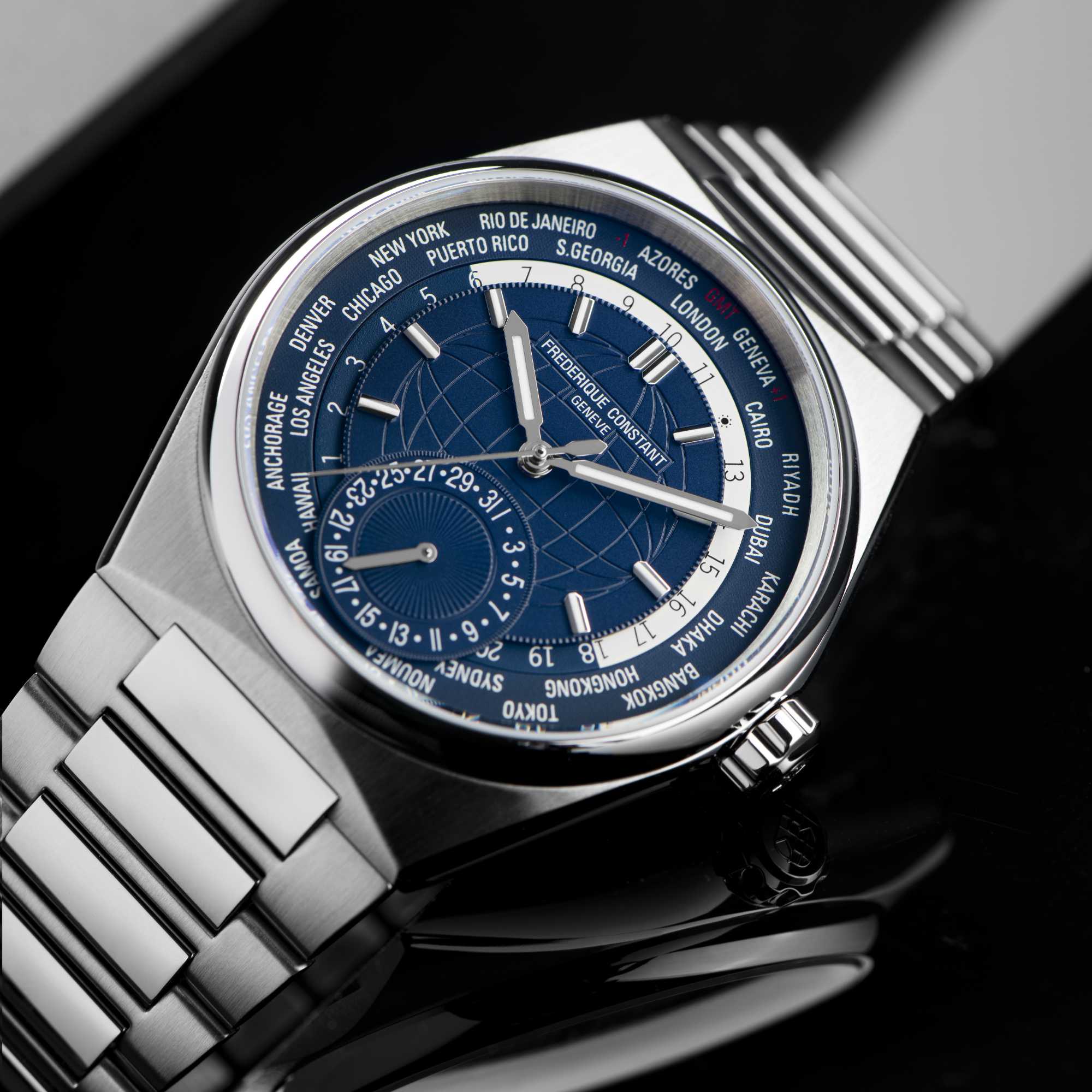 Frederique Constant Highlife Worldtimer Manufacture (FC-718N4NH6B) aus Edelstahl