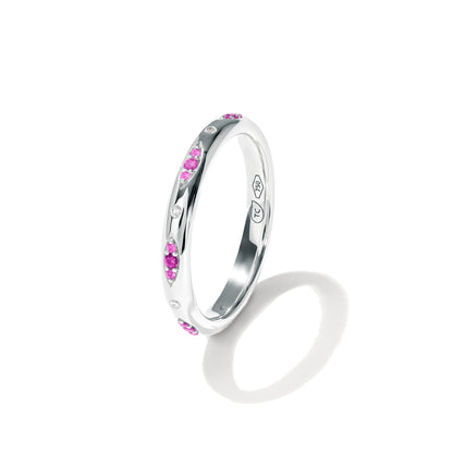 GYPSY Bandring Pavé  'Blush', Weißgold • Diamant • Saphir von Tamara Comolli (R-Gyp-B-BluP-wg)