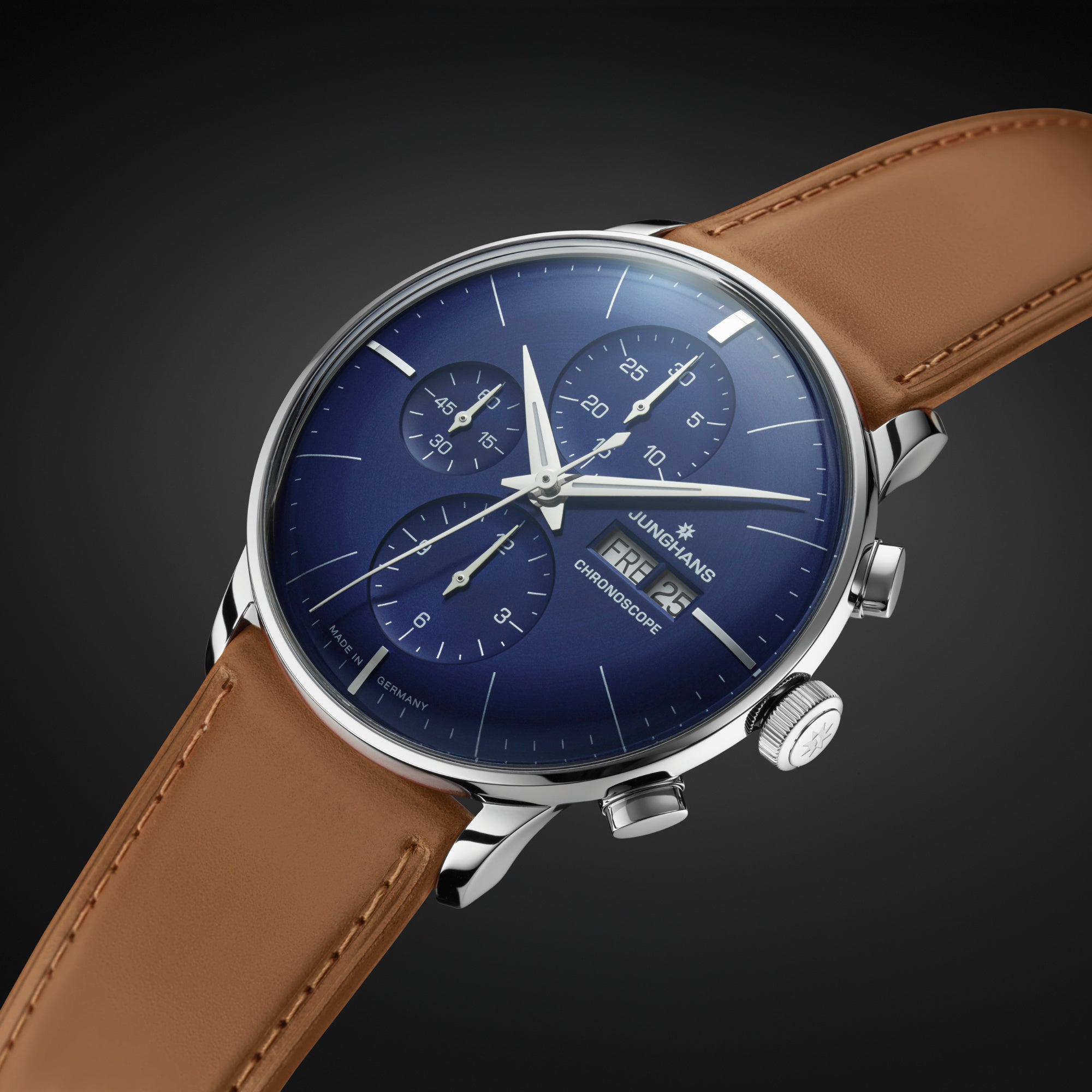 Junghans Meister Chronoscope - englisches Datum - 27/4526.03 (03) aus Leder, Edelstahl