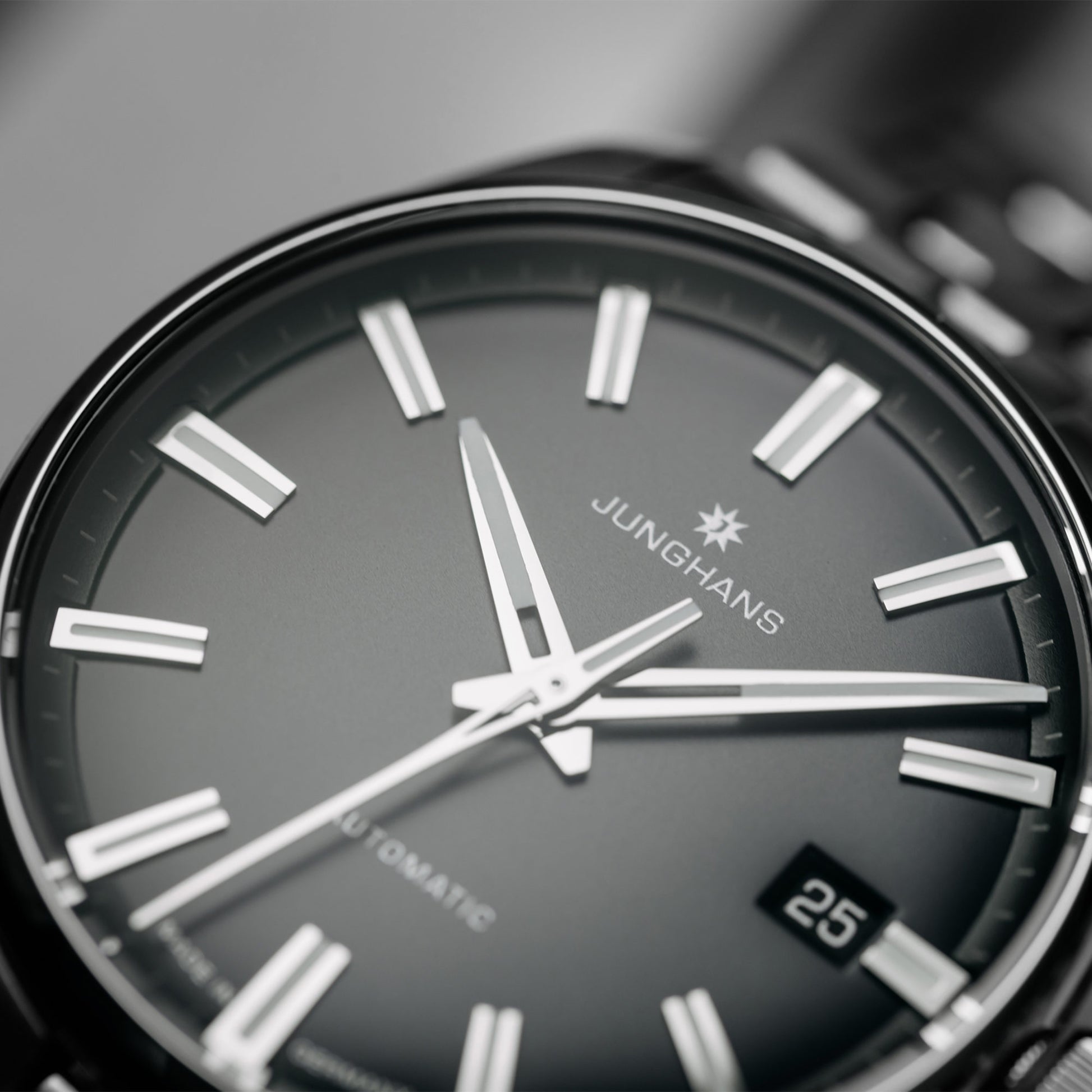 Meister S Automatic 36, Edelstahl von Junghans (27/4580.44)