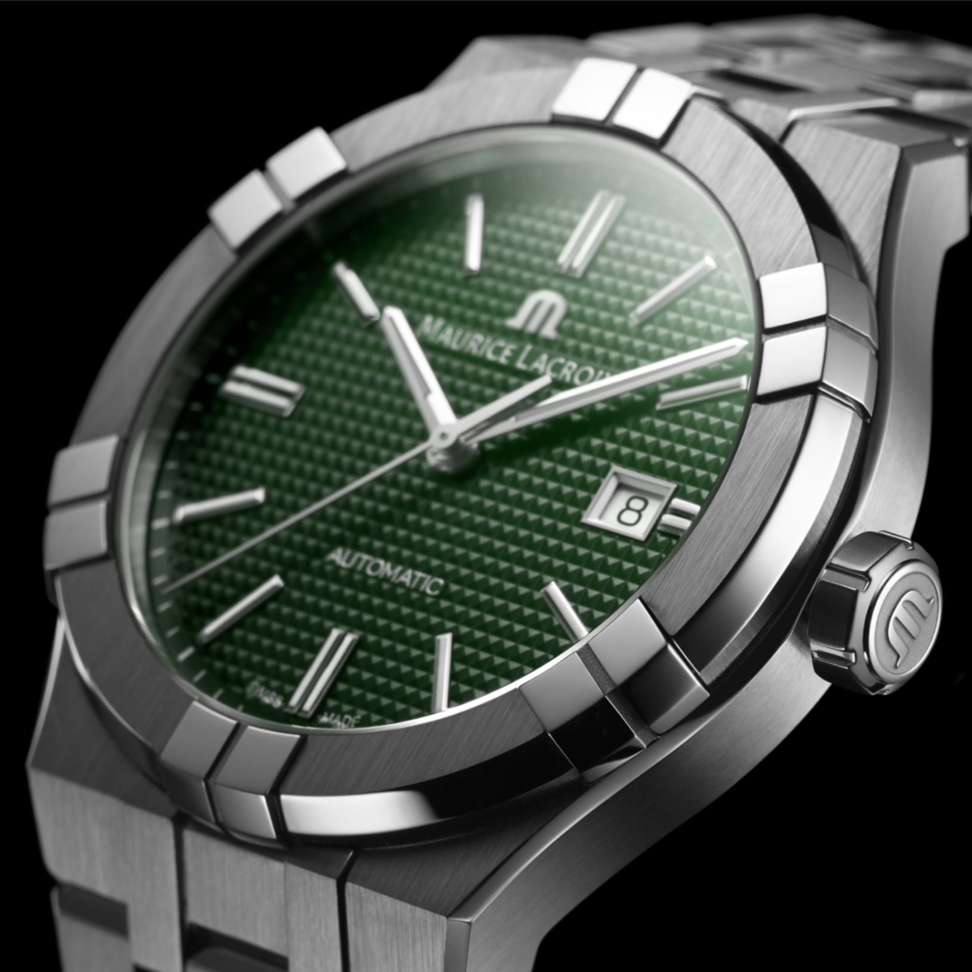 Maurice Lacroix Aikon Automatic 42mm (AI6008-SS002-630-1) aus Edelstahl