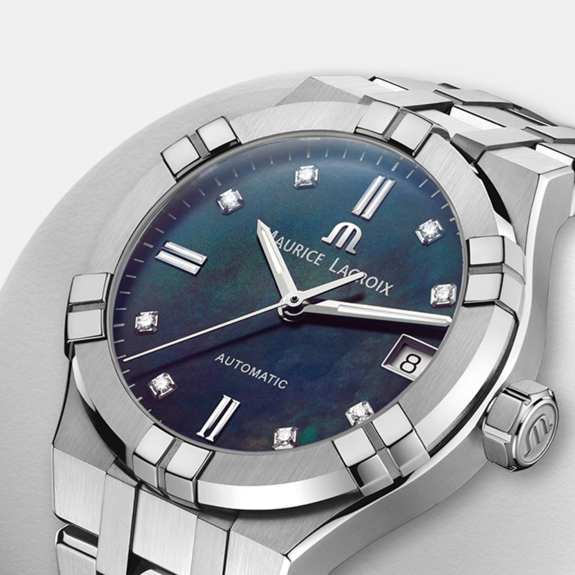 Maurice Lacroix Aikon Automatic (AI6006-SS002-370-1) aus Edelstahl mit Diamant und Perlmutt