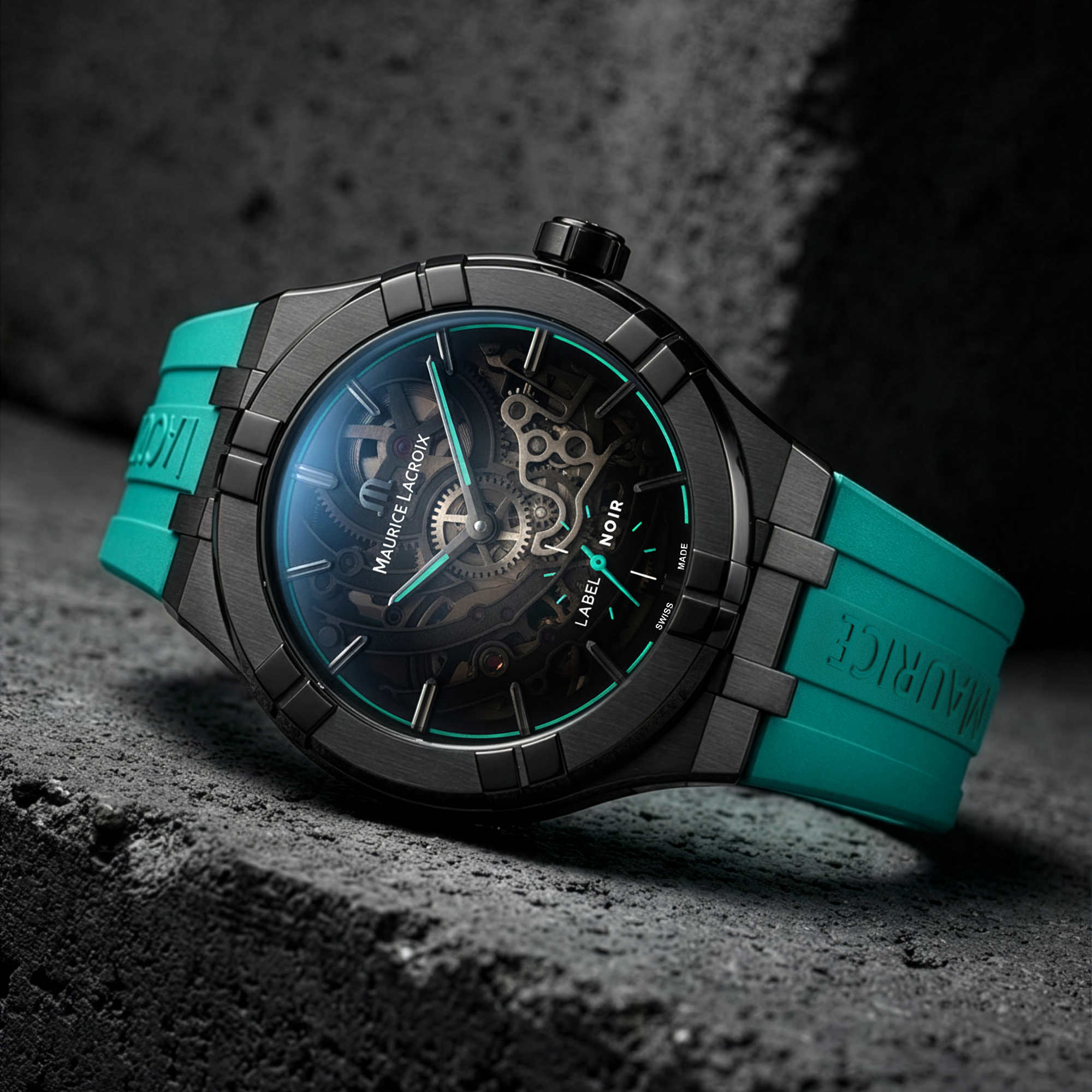 Maurice Lacroix Aikon Automatic Skeleton 45mm Label Noir (AI6028-DLB0B-030-H) aus Edelstahl mit Türkis