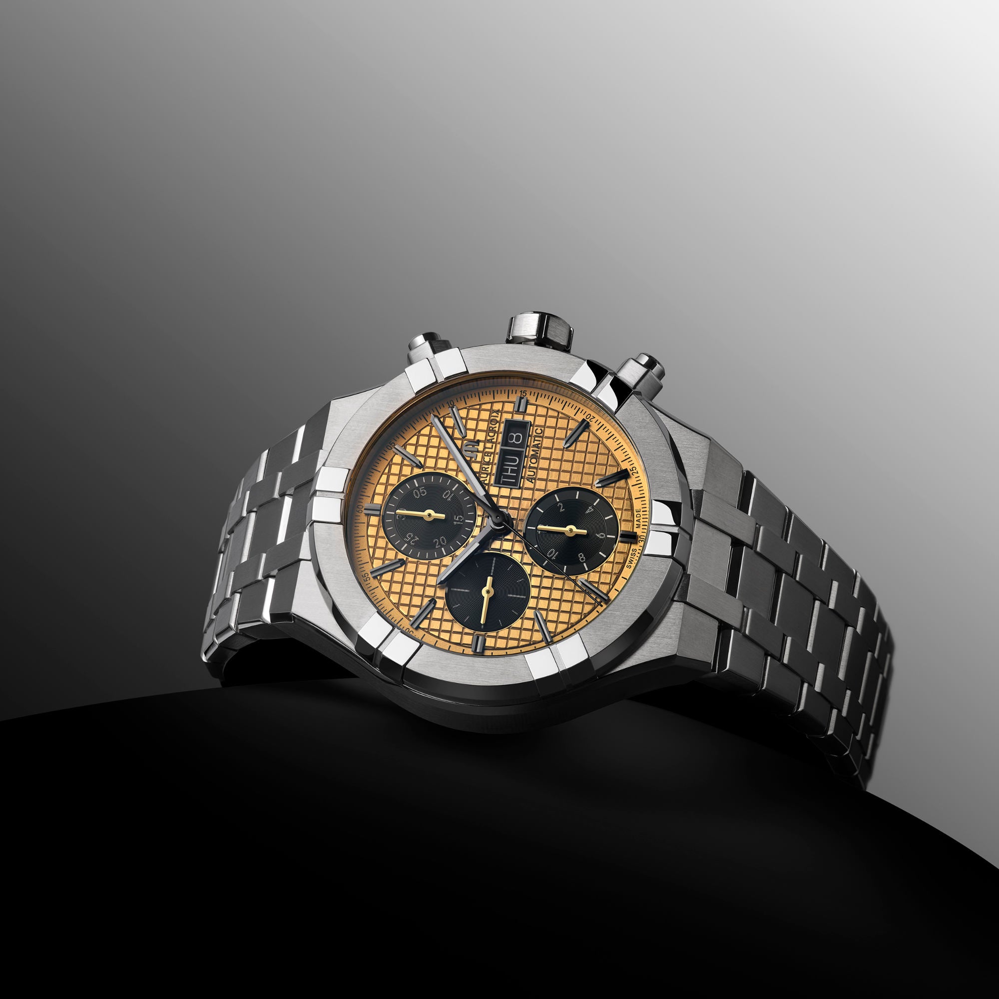 Maurice Lacroix Aikon Automatic Titanium Chronograph (AI6038-TT032-530-1) aus Titan