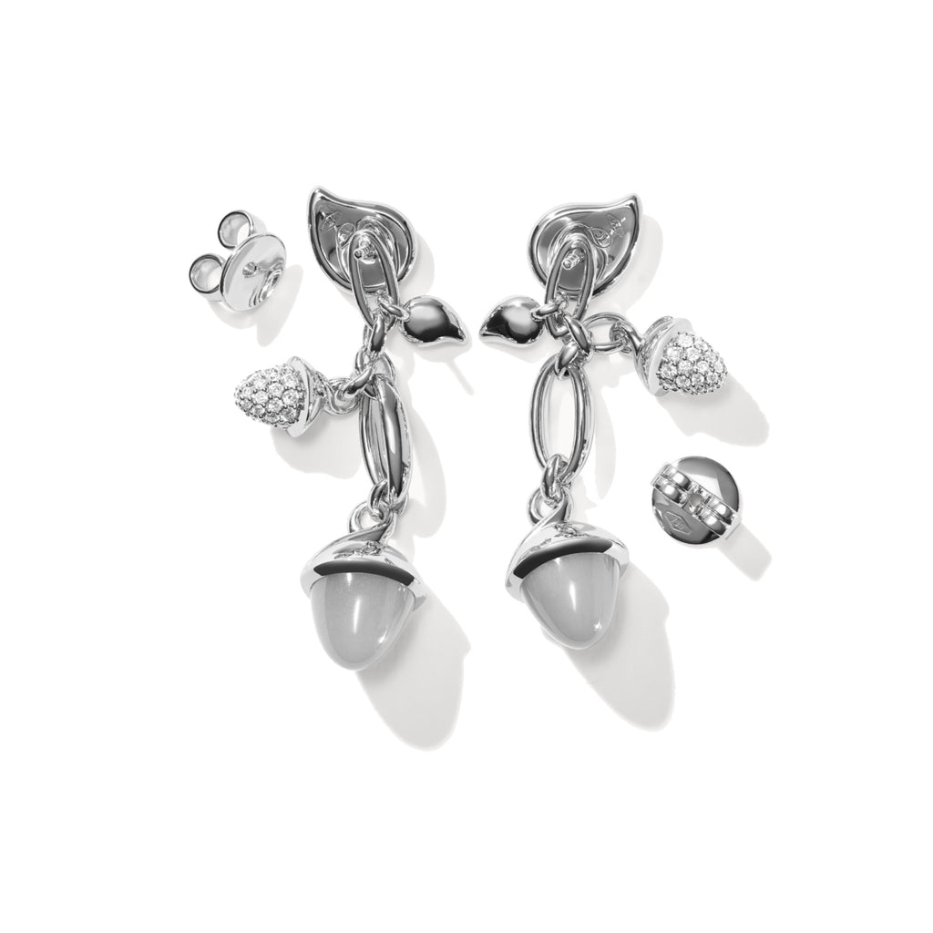 MIKADO Ohrringe  Dangling 2 Acorns 'Cashmere' mit Diamant Pavé, Weißgold • Diamant • Mondstein von Tamara Comolli (E-M-d-2-Cas-p-wg)