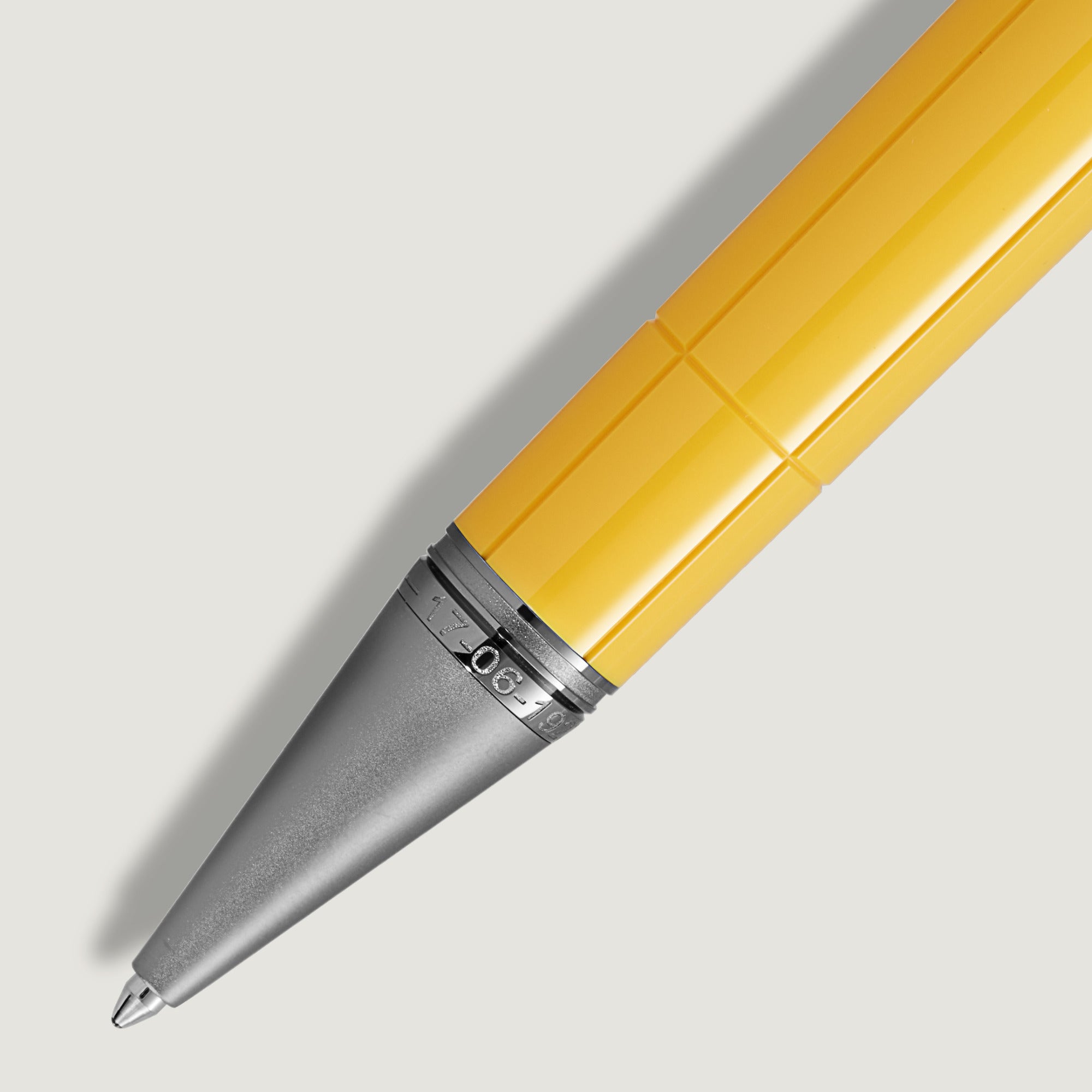 Montblanc Great Characters Enzo Ferrari Special Edition Giallo Modena Kugelschreiber (MB130663)
