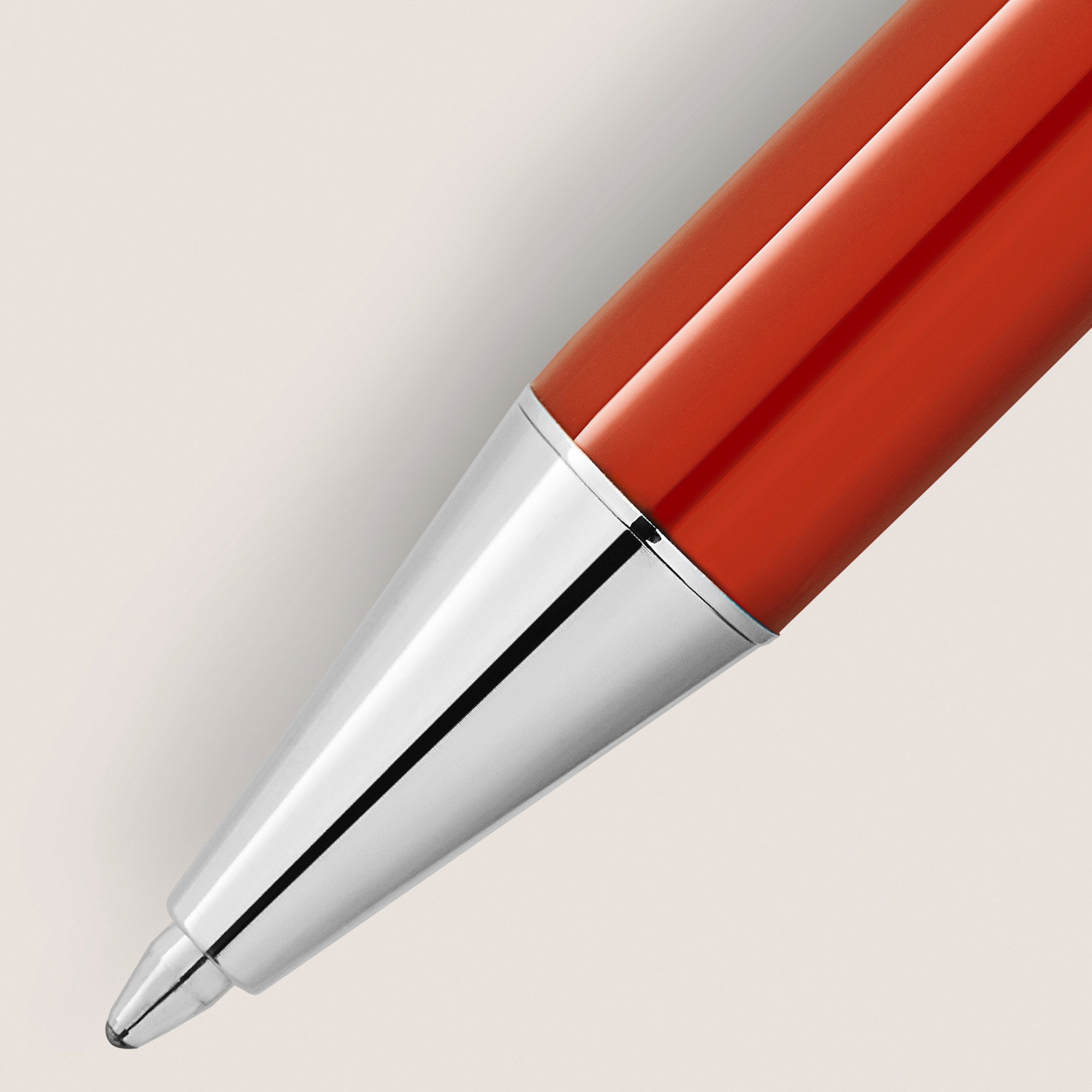 Montblanc Montblanc Heritage Rouge et Noir „Baby“ Special Edition Korallenfarbe Kugelschreiber (MB127858)